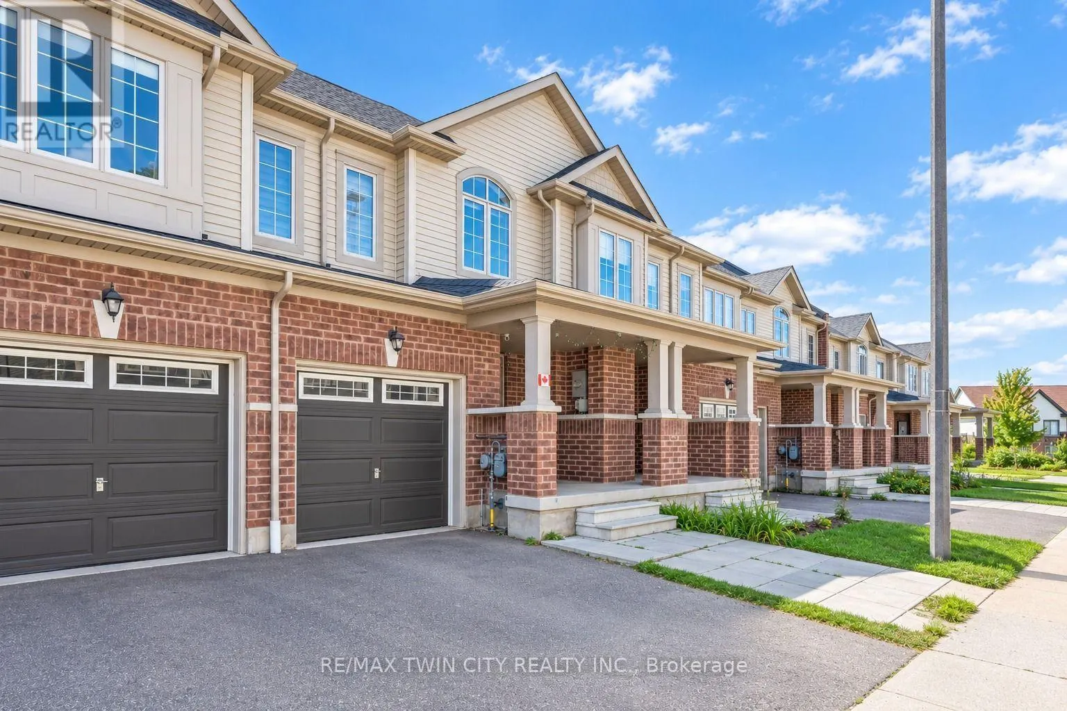 755 LINDEN DR UNIT 37 DRIVE