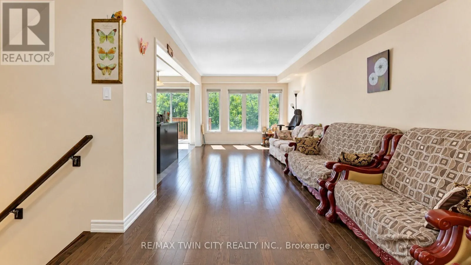 755 LINDEN DR UNIT 37 DRIVE