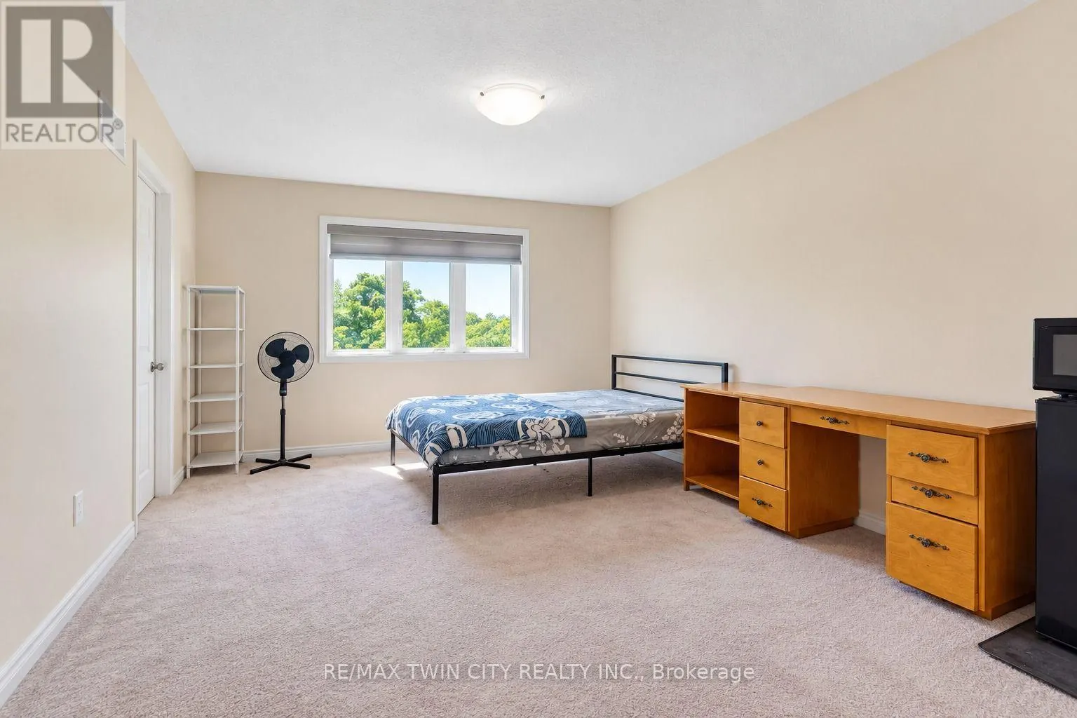 755 LINDEN DR UNIT 37 DRIVE