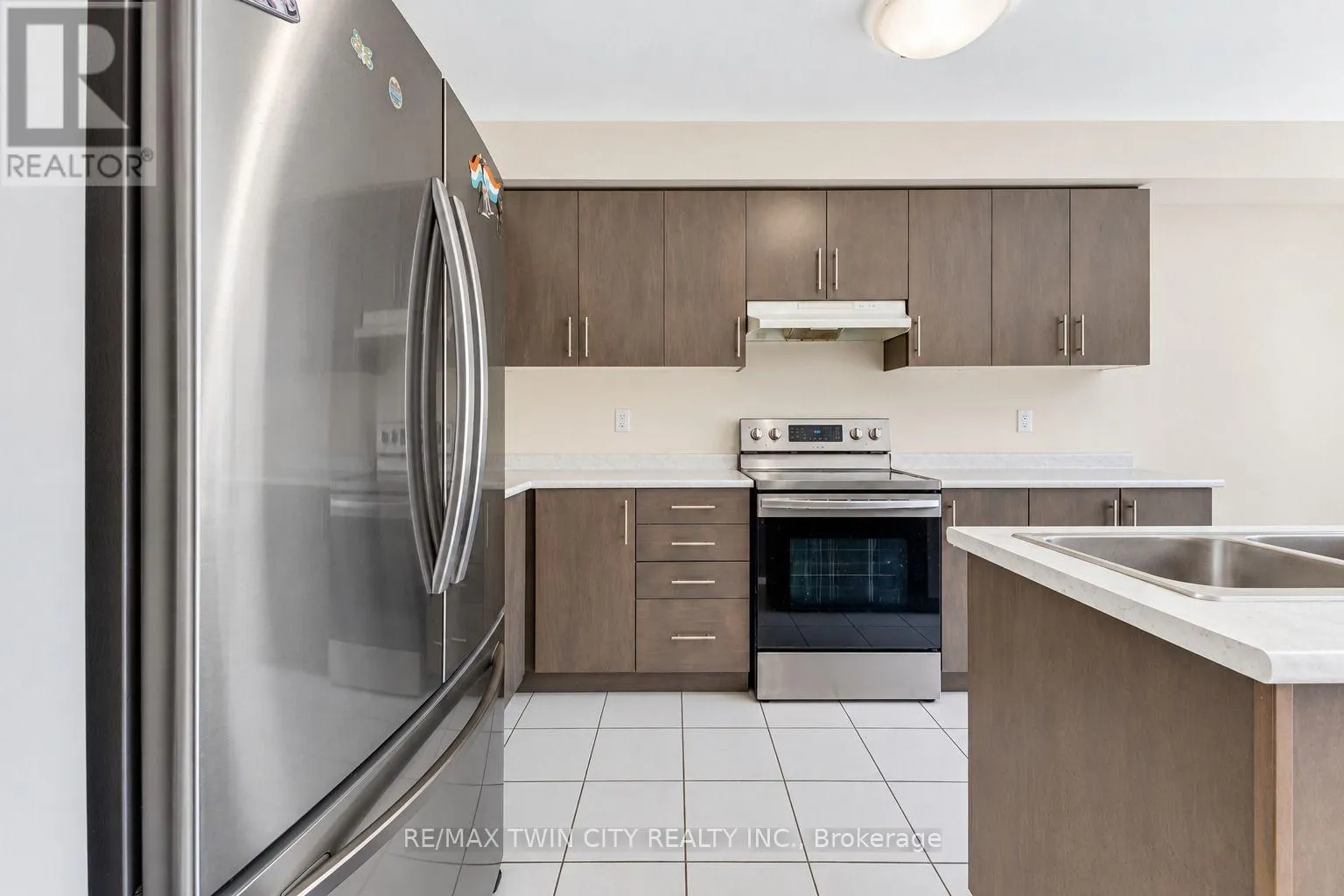 755 LINDEN DR UNIT 37 DRIVE