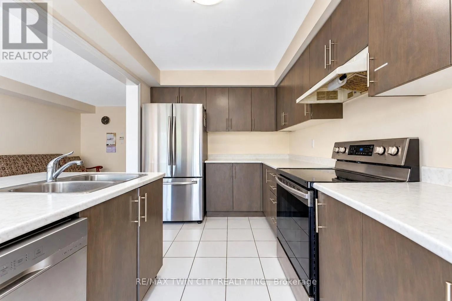 755 LINDEN DR UNIT 37 DRIVE