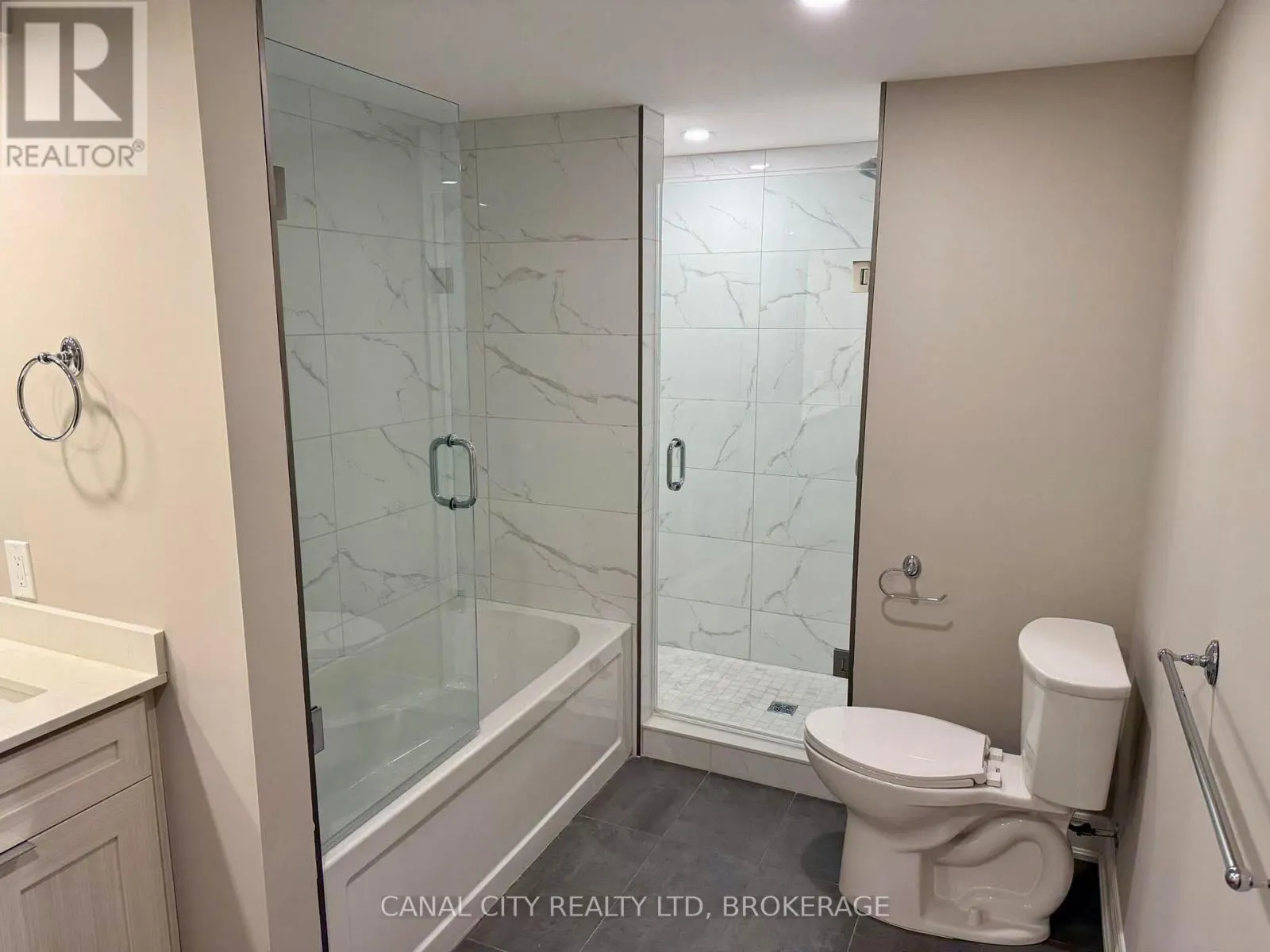 204 - 10 ALBERT STREET E #204