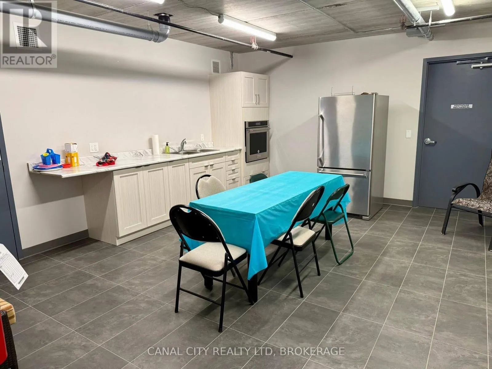 204 - 10 ALBERT STREET E #204