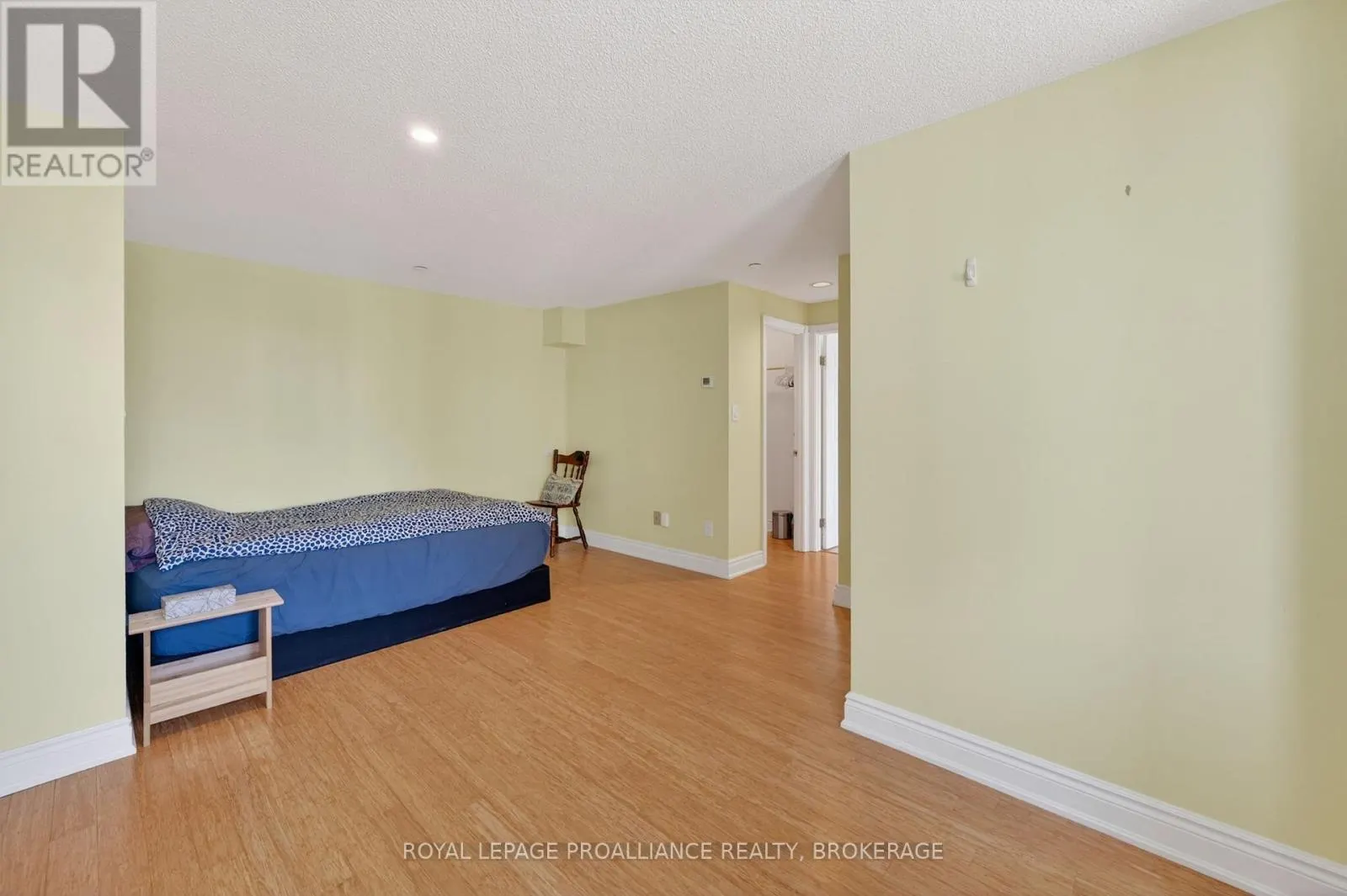 402 - 20 GORE STREET #402