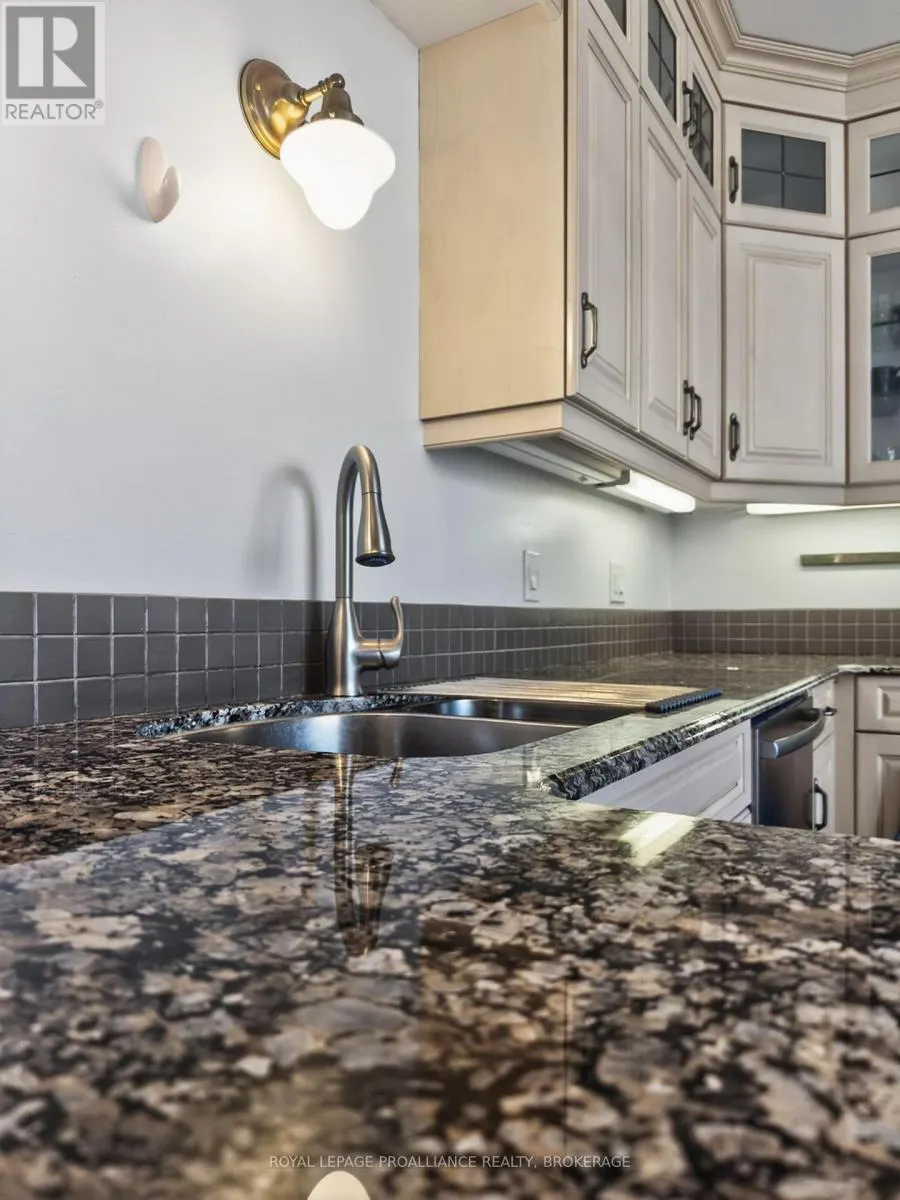 402 - 20 GORE STREET #402