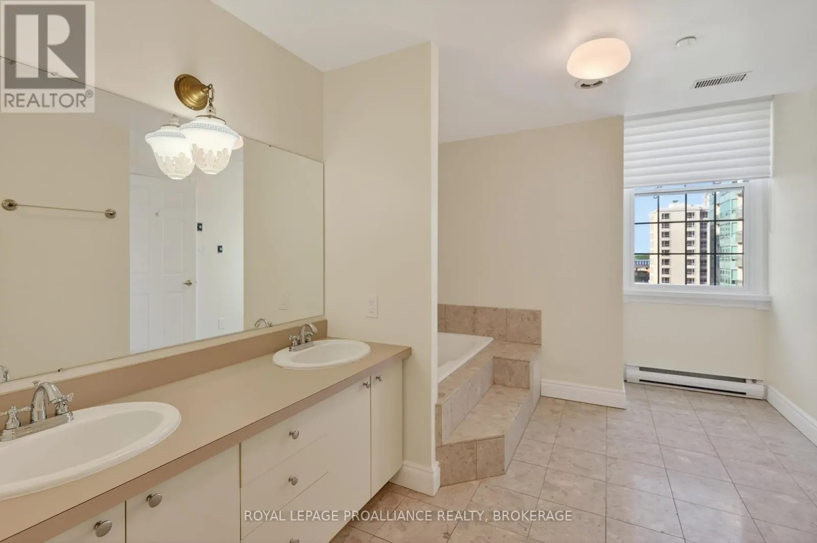 402 - 20 GORE STREET #402