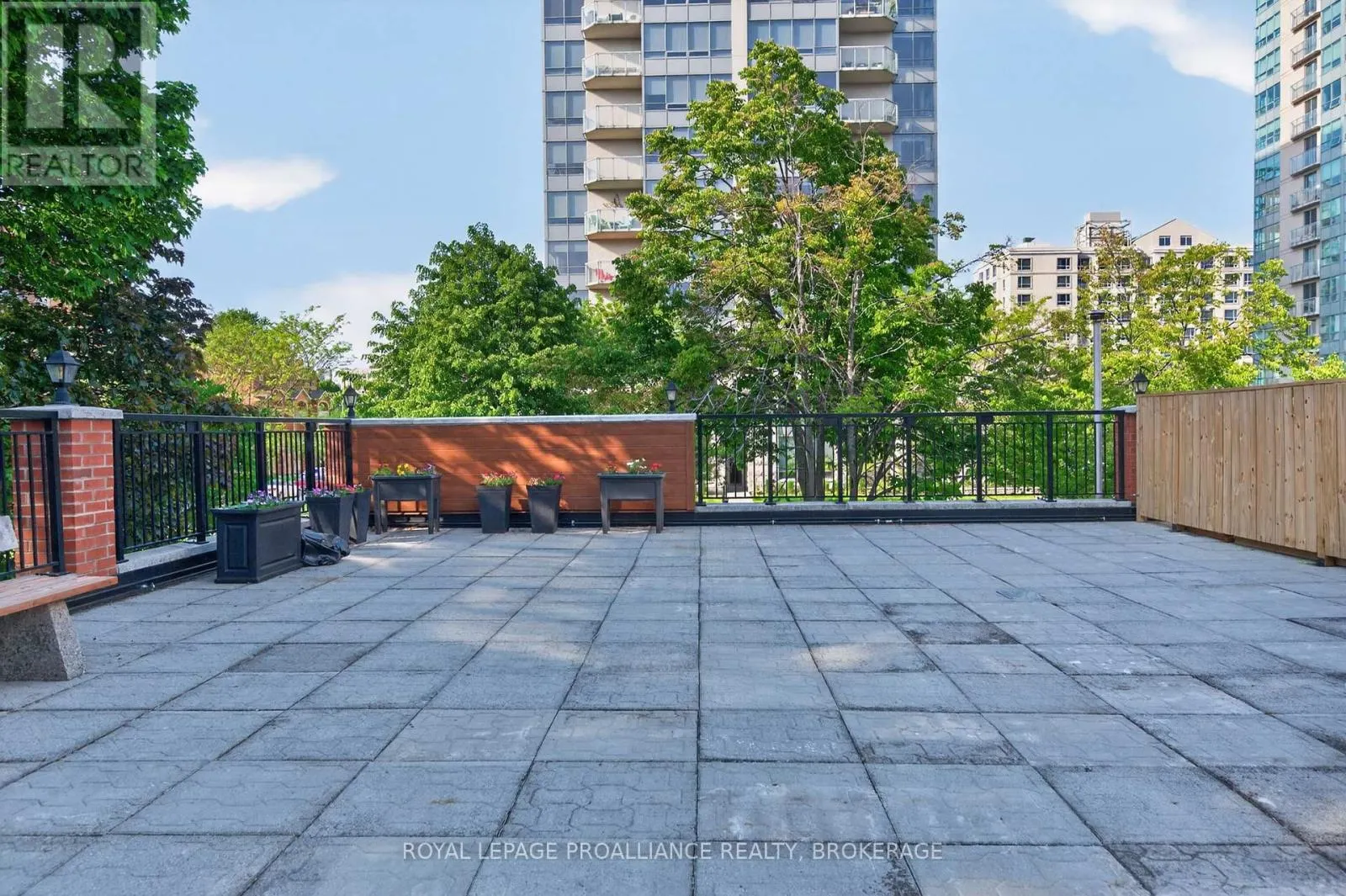 402 - 20 GORE STREET #402