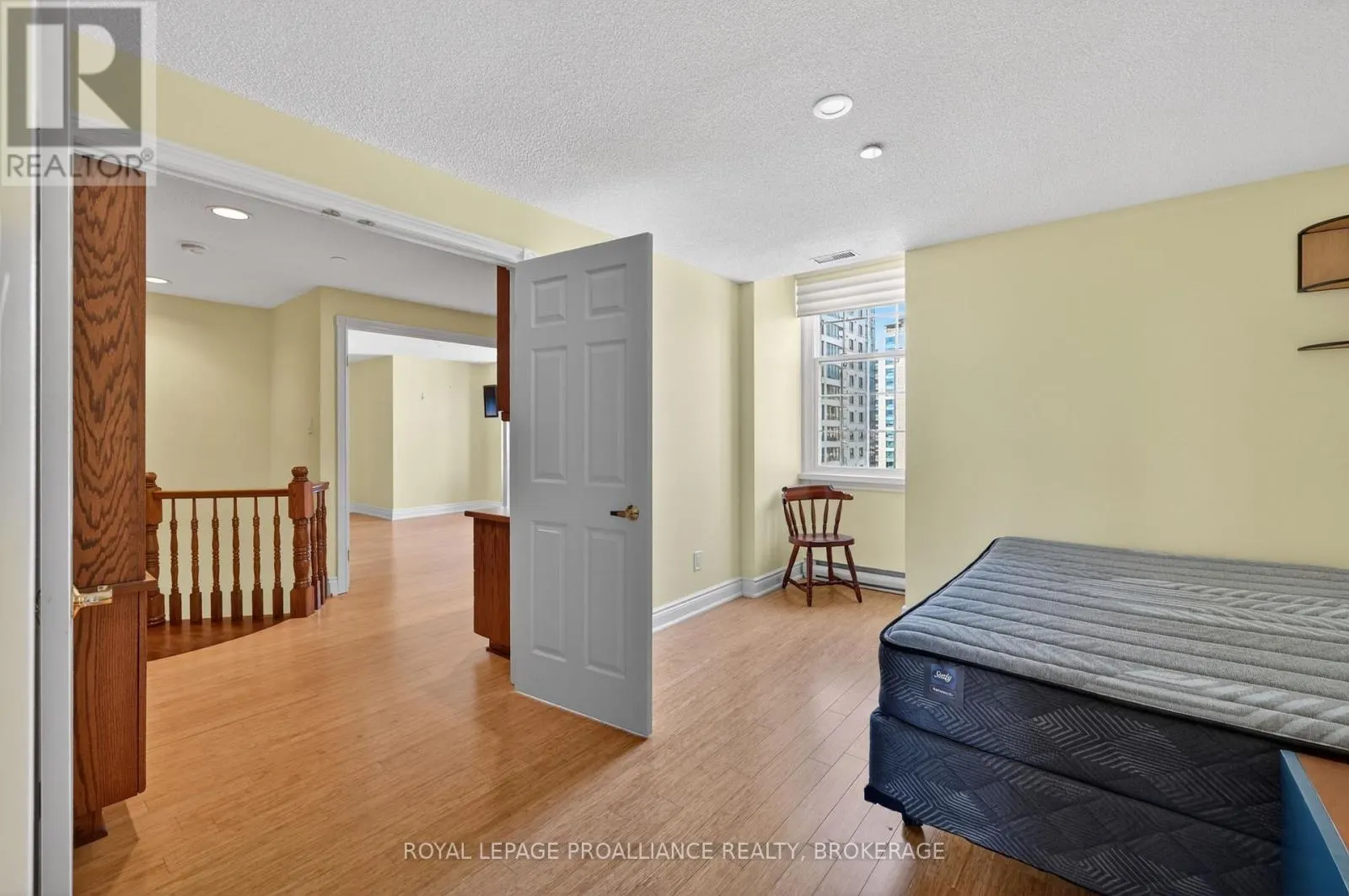 402 - 20 GORE STREET #402