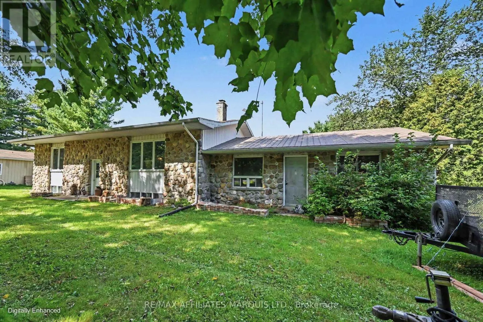 21111 CONC 8 ROAD