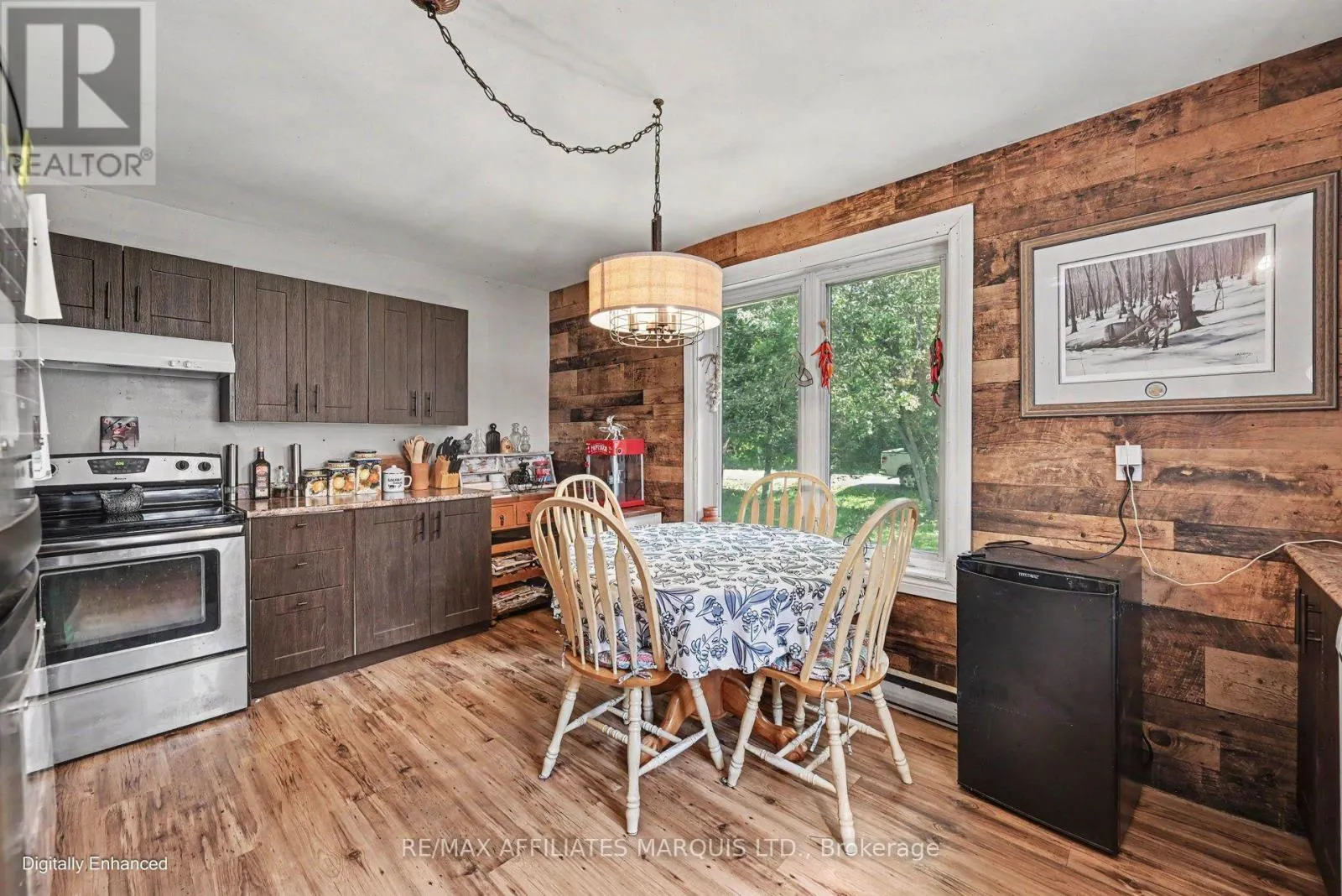 21111 CONC 8 ROAD