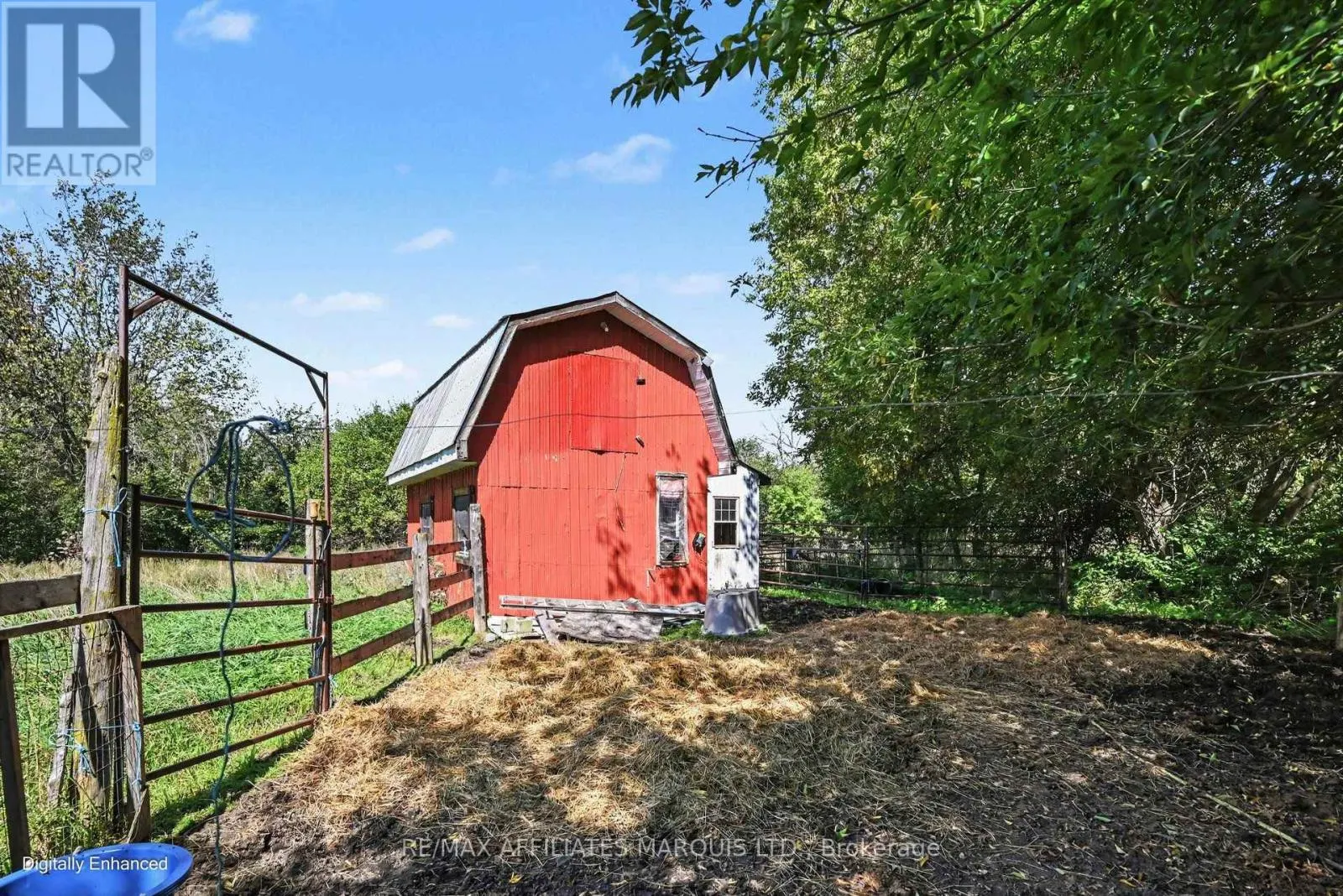 21111 CONC 8 ROAD