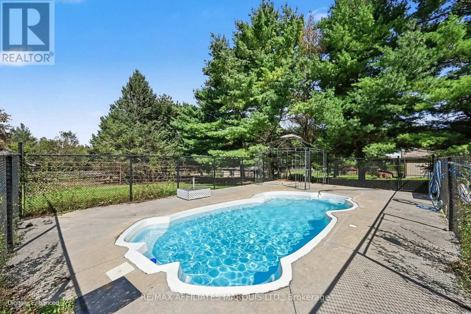 21111 CONC 8 ROAD