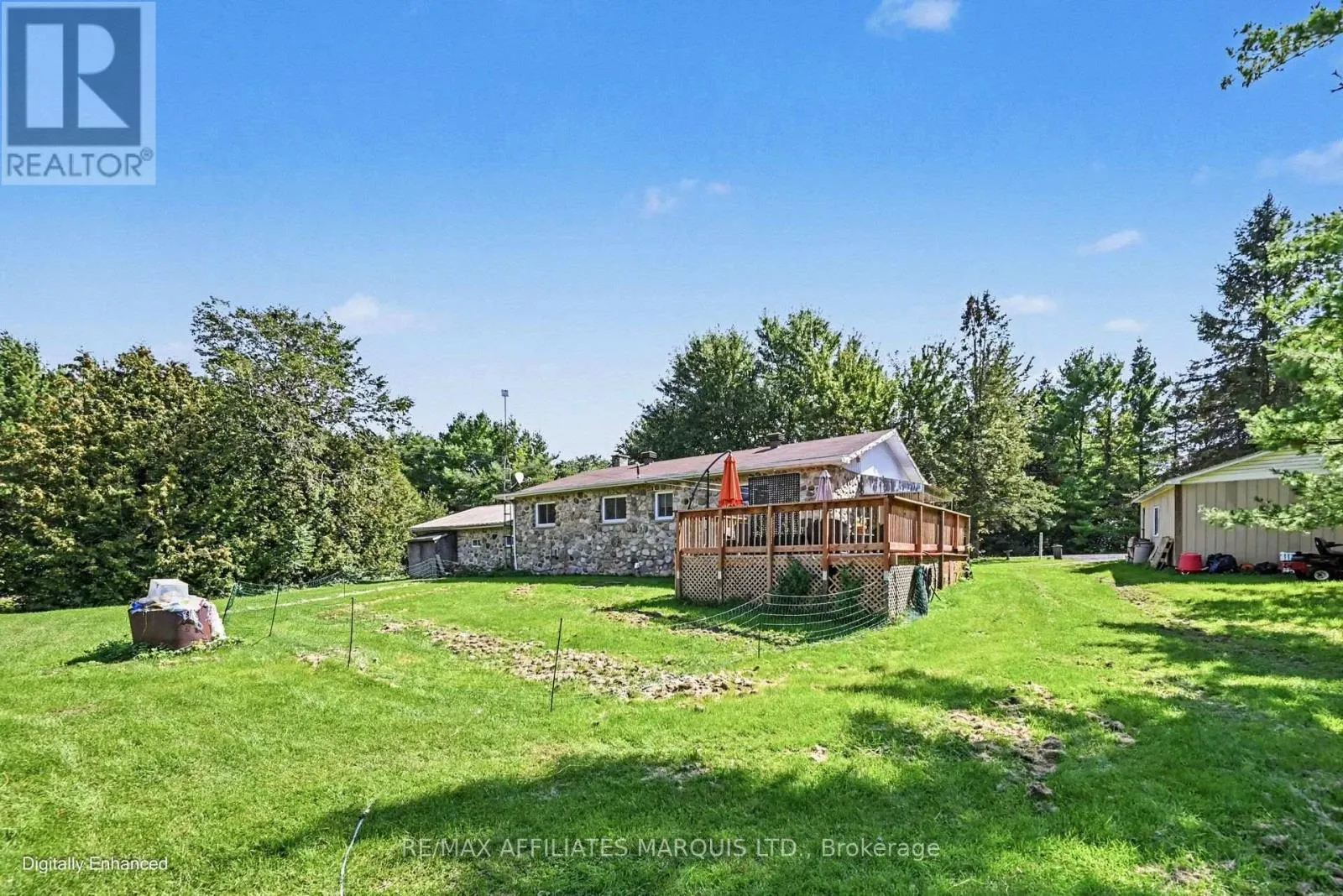 21111 CONC 8 ROAD
