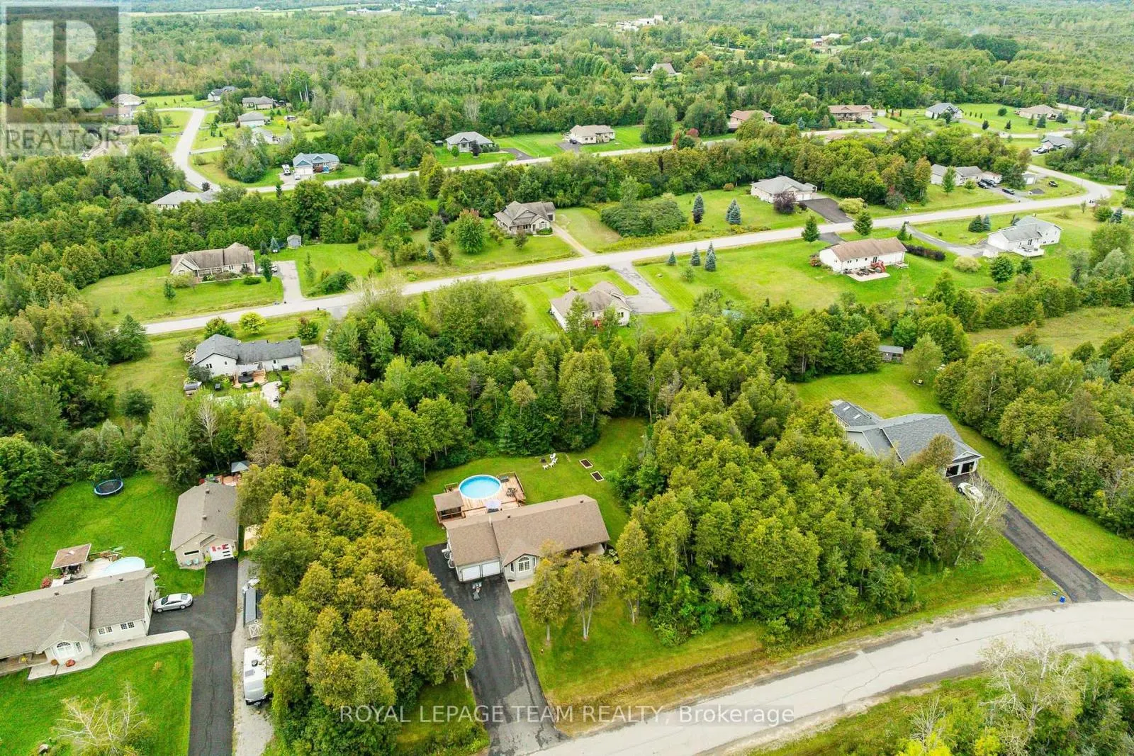 44 MEADOWGLEN CIRCLE