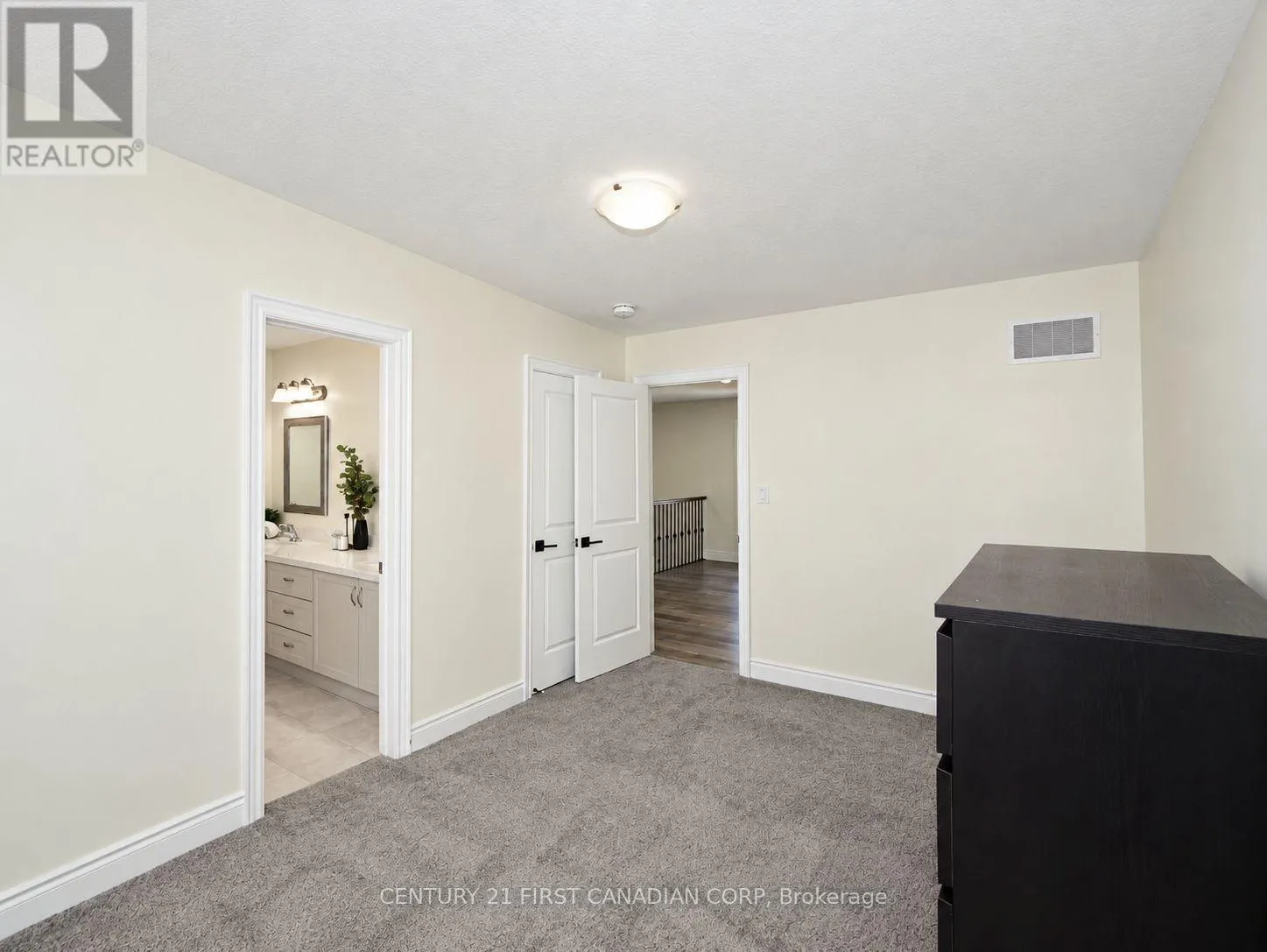 36 SEATON CRESCENT