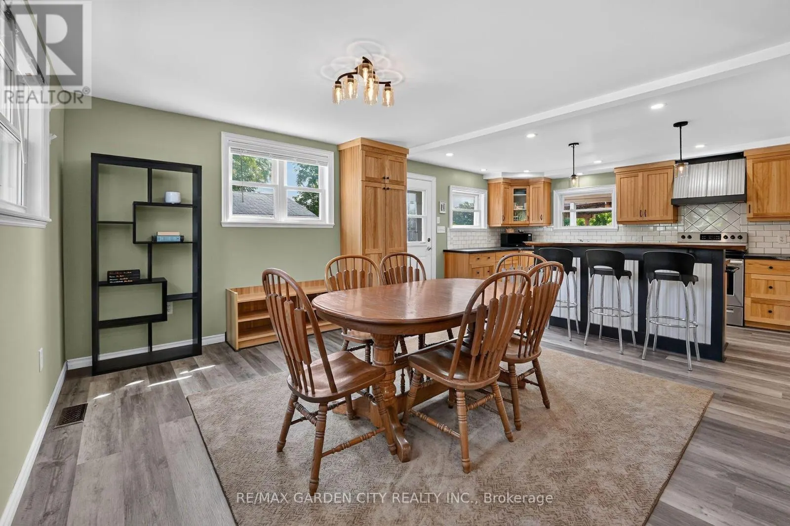 843 LYONS CREEK ROAD