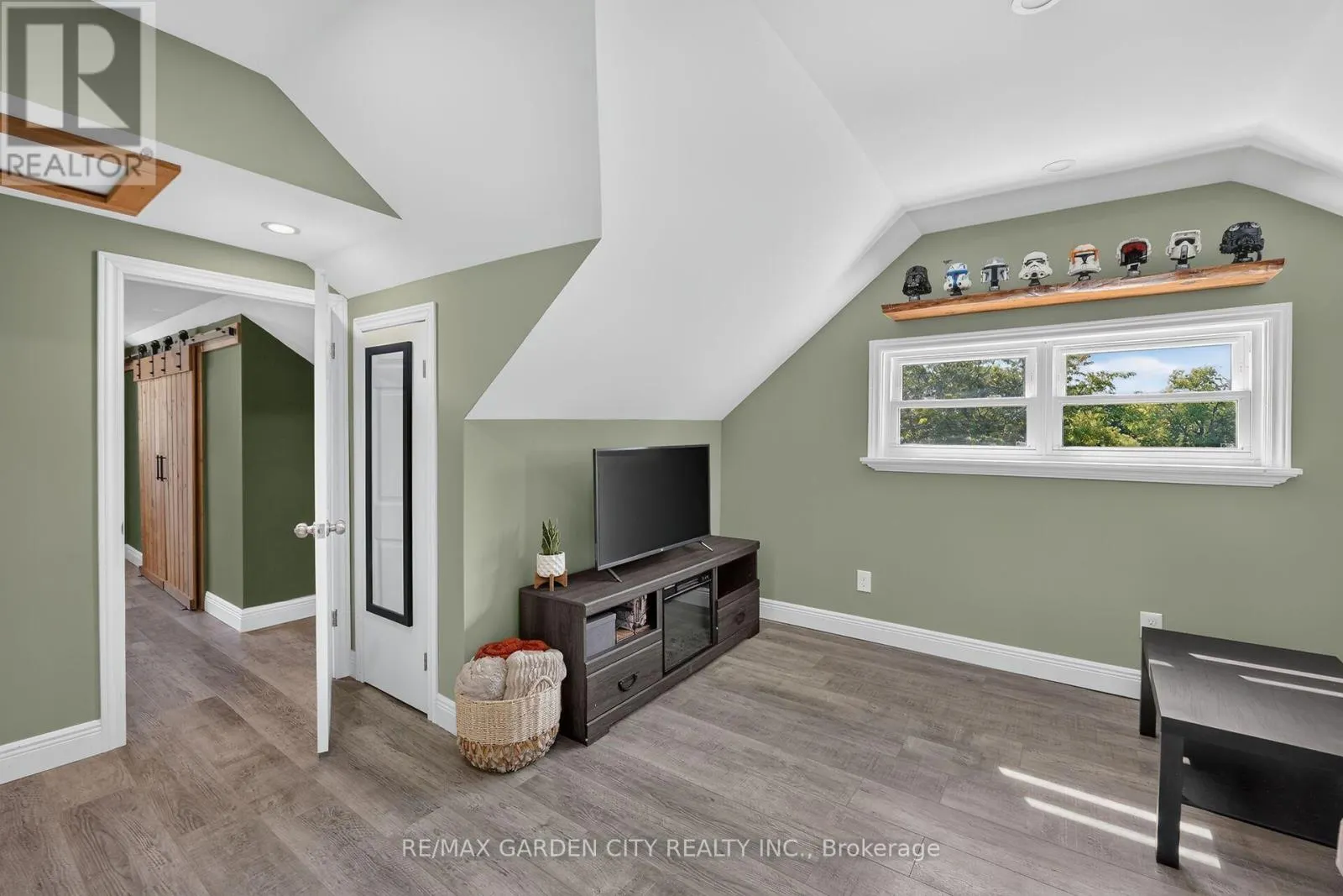 843 LYONS CREEK ROAD