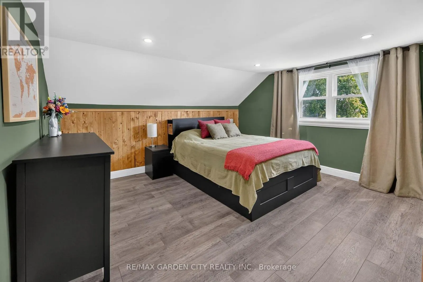 843 LYONS CREEK ROAD