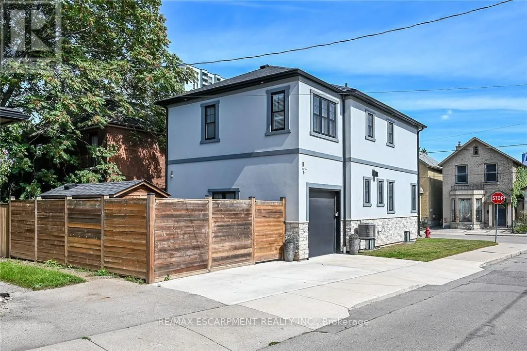 109 RAY STREET