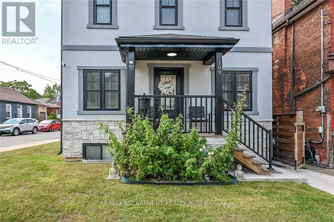 109 RAY STREET