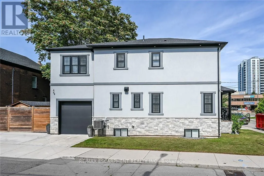 109 RAY STREET