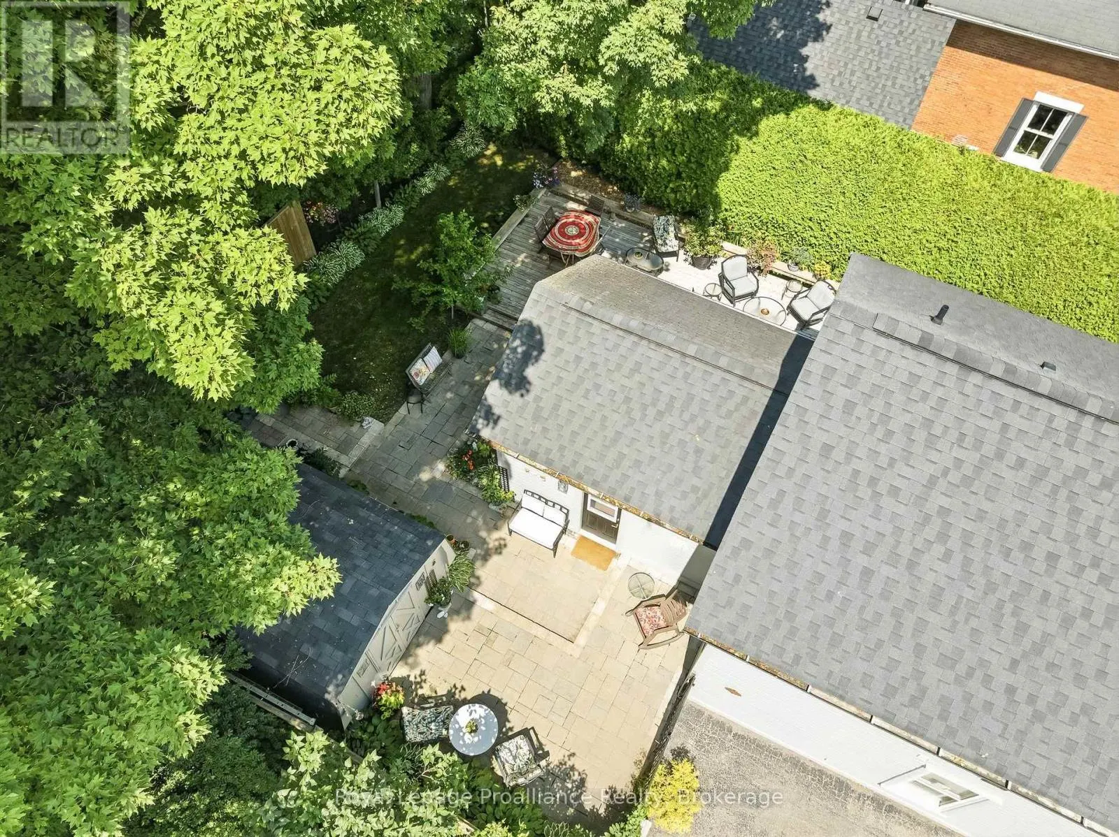 52 BRAMLEY STREET S
