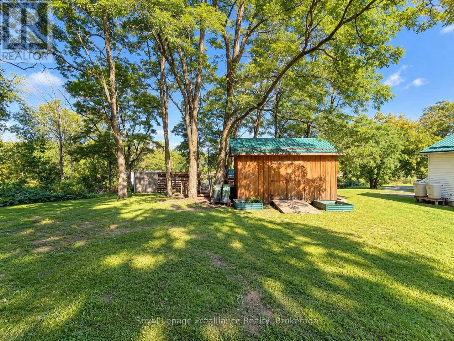 729 FOXBORO-STIRLING ROAD
