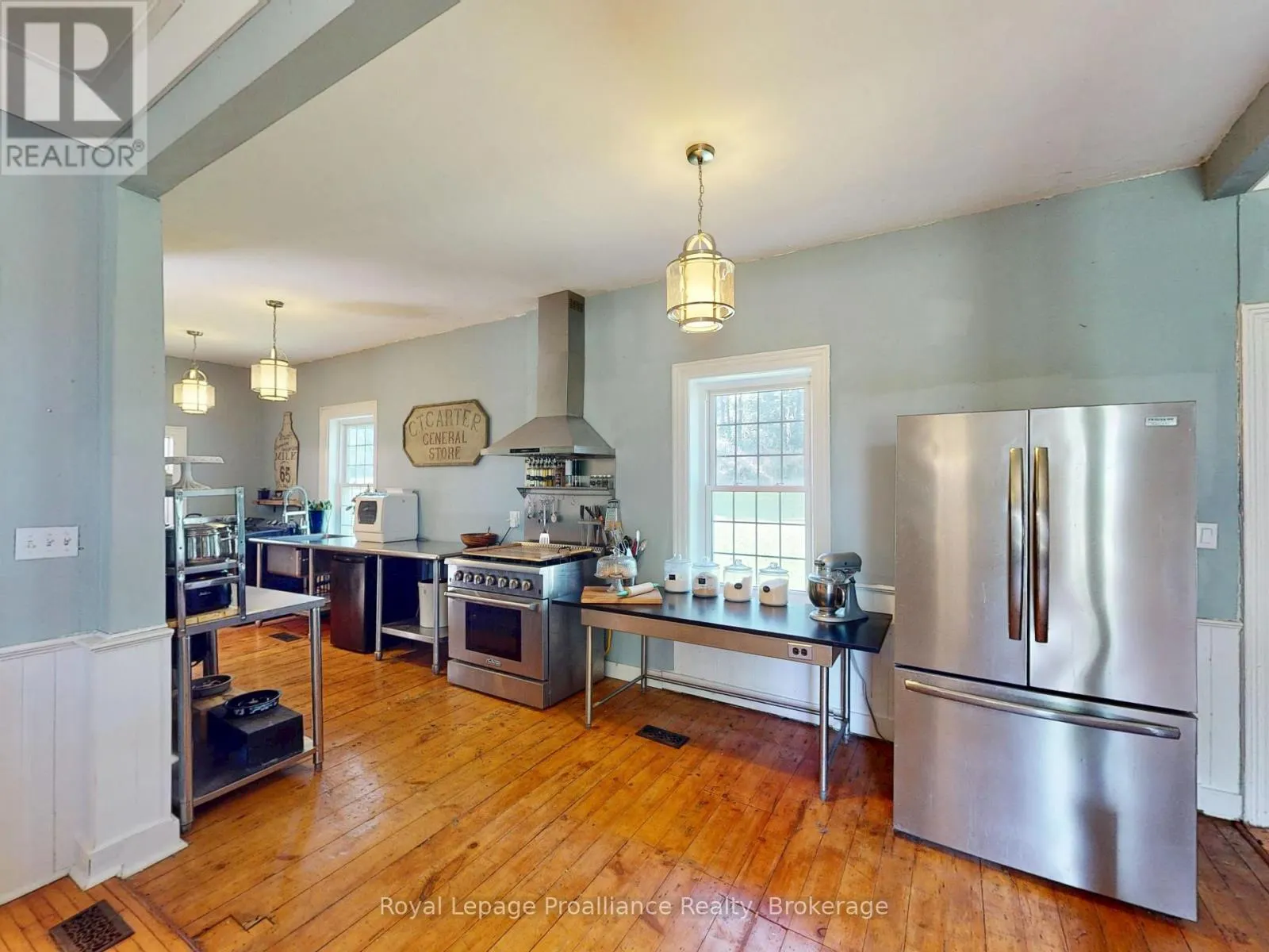 729 FOXBORO-STIRLING ROAD