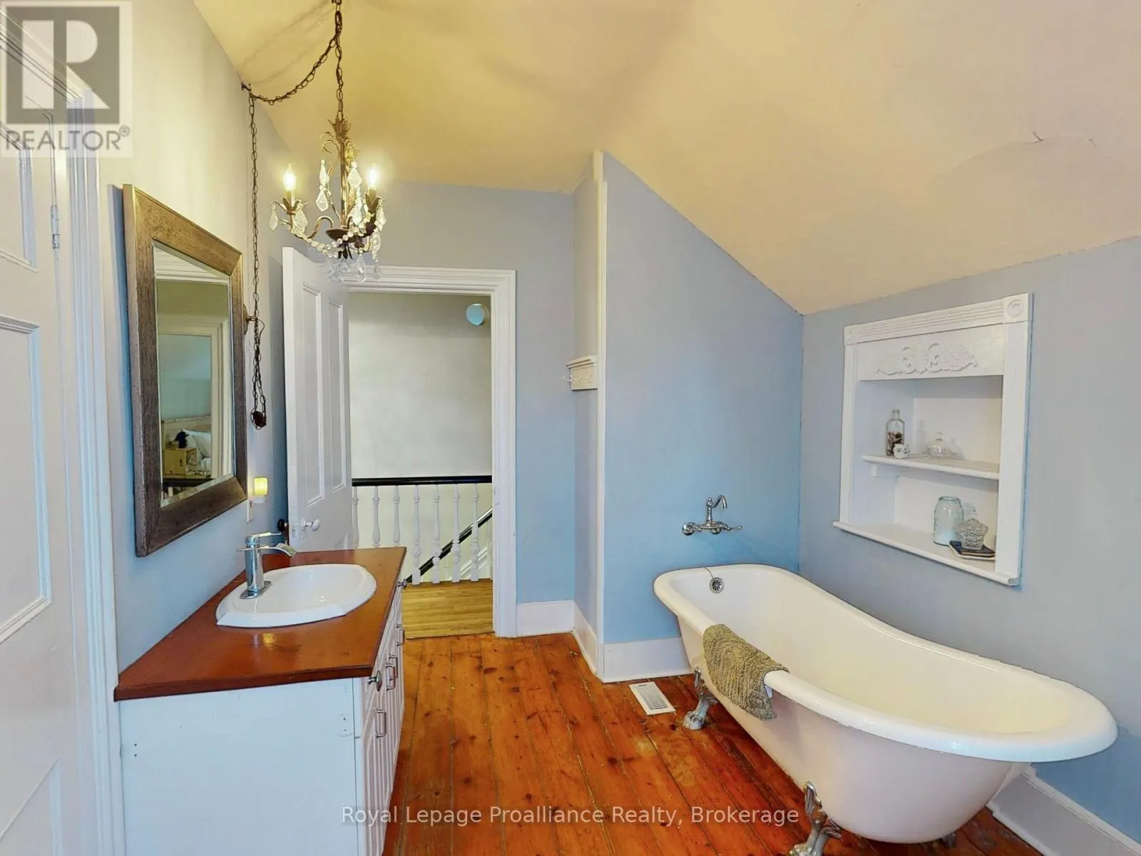 729 FOXBORO-STIRLING ROAD