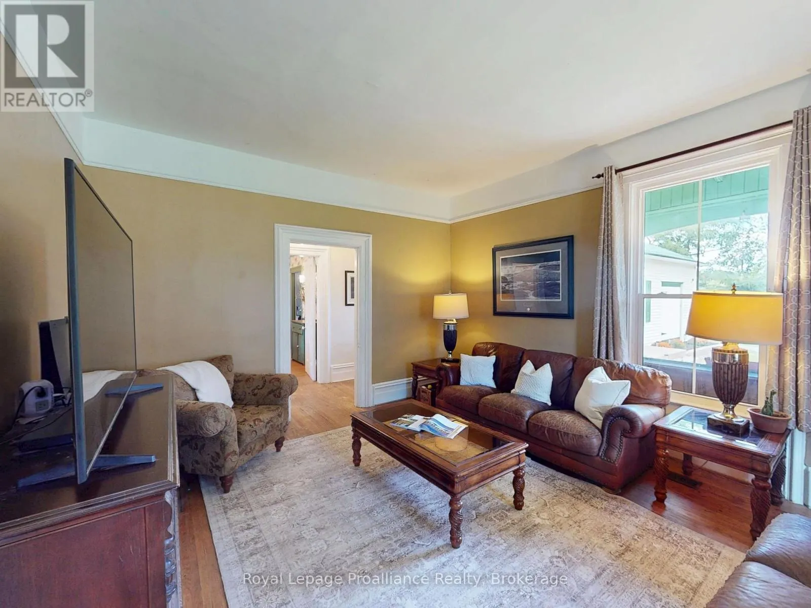 729 FOXBORO-STIRLING ROAD