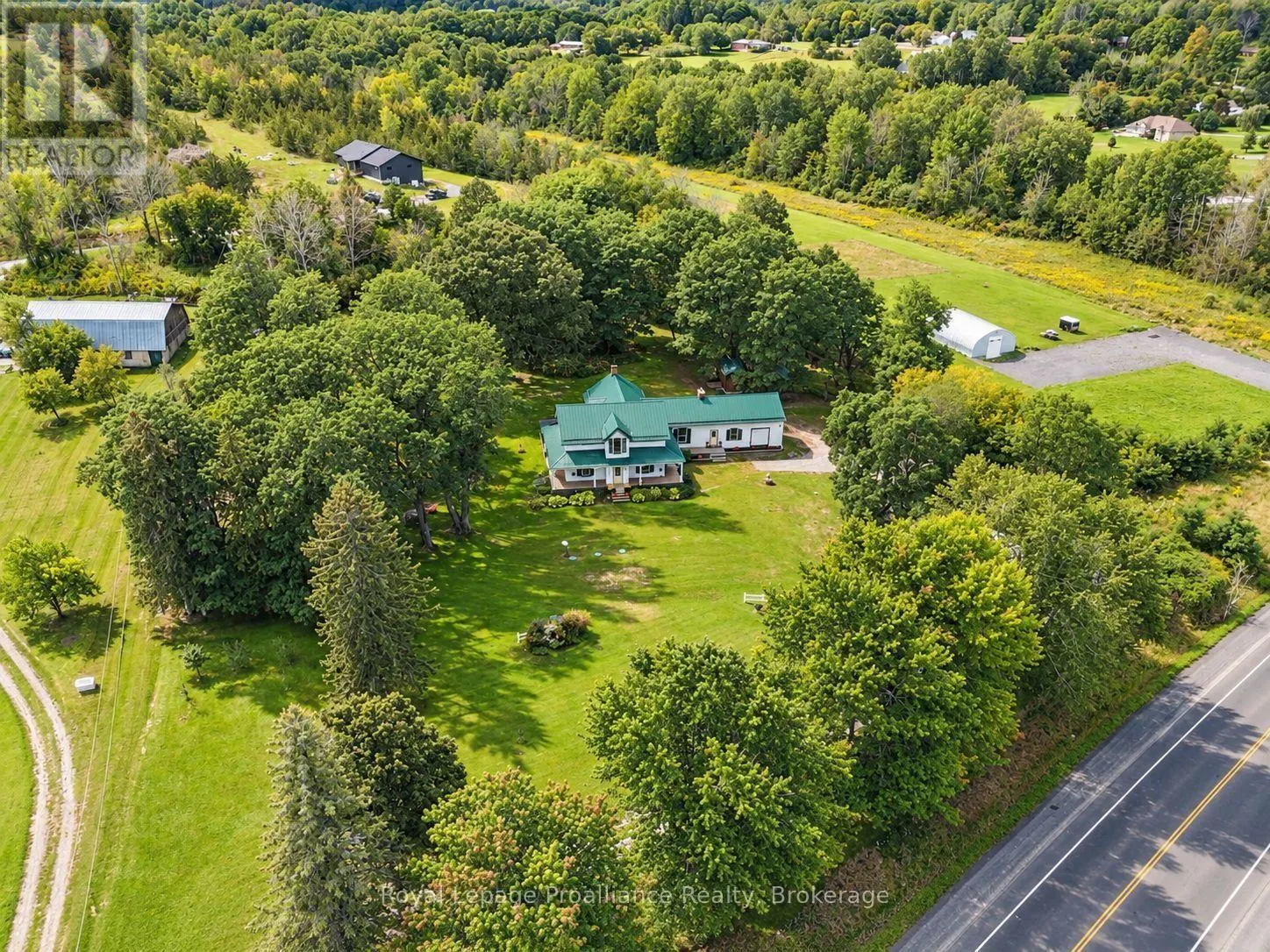 729 FOXBORO-STIRLING ROAD