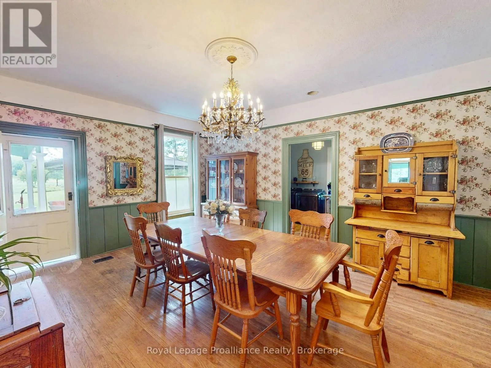 729 FOXBORO-STIRLING ROAD