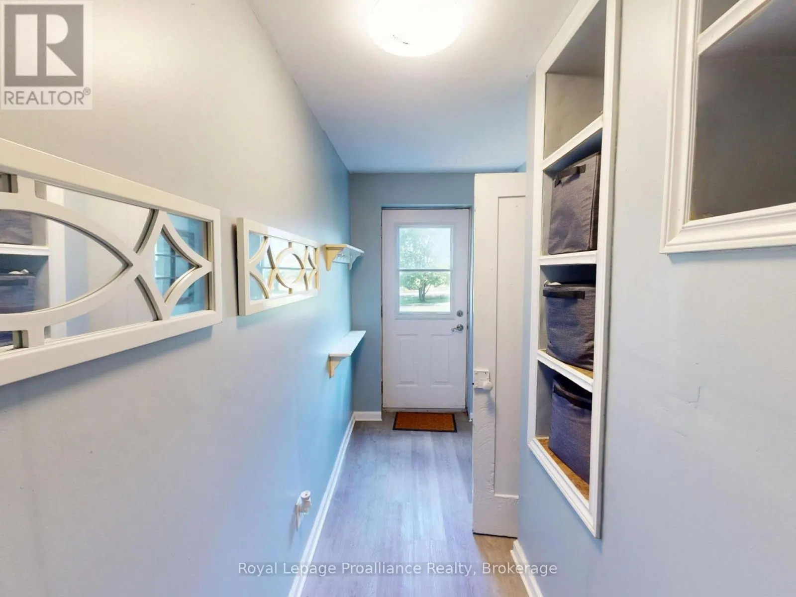 729 FOXBORO-STIRLING ROAD