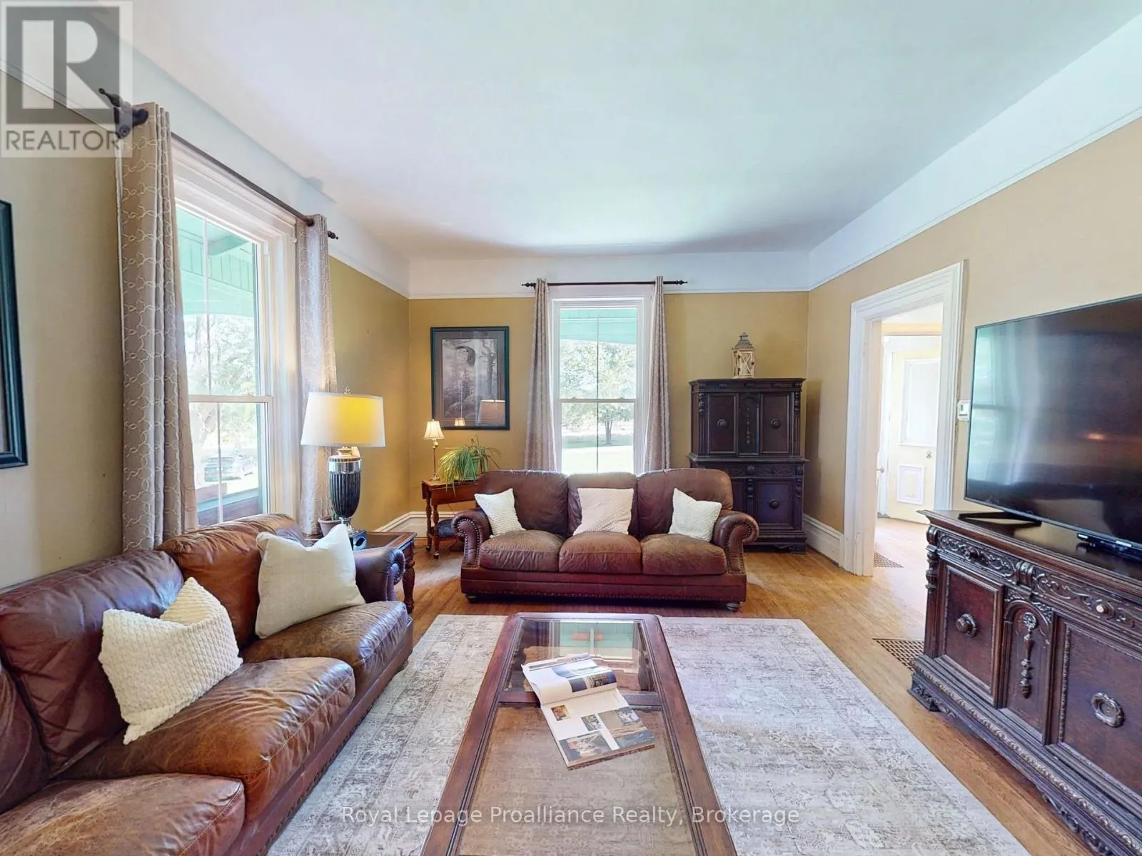 729 FOXBORO-STIRLING ROAD