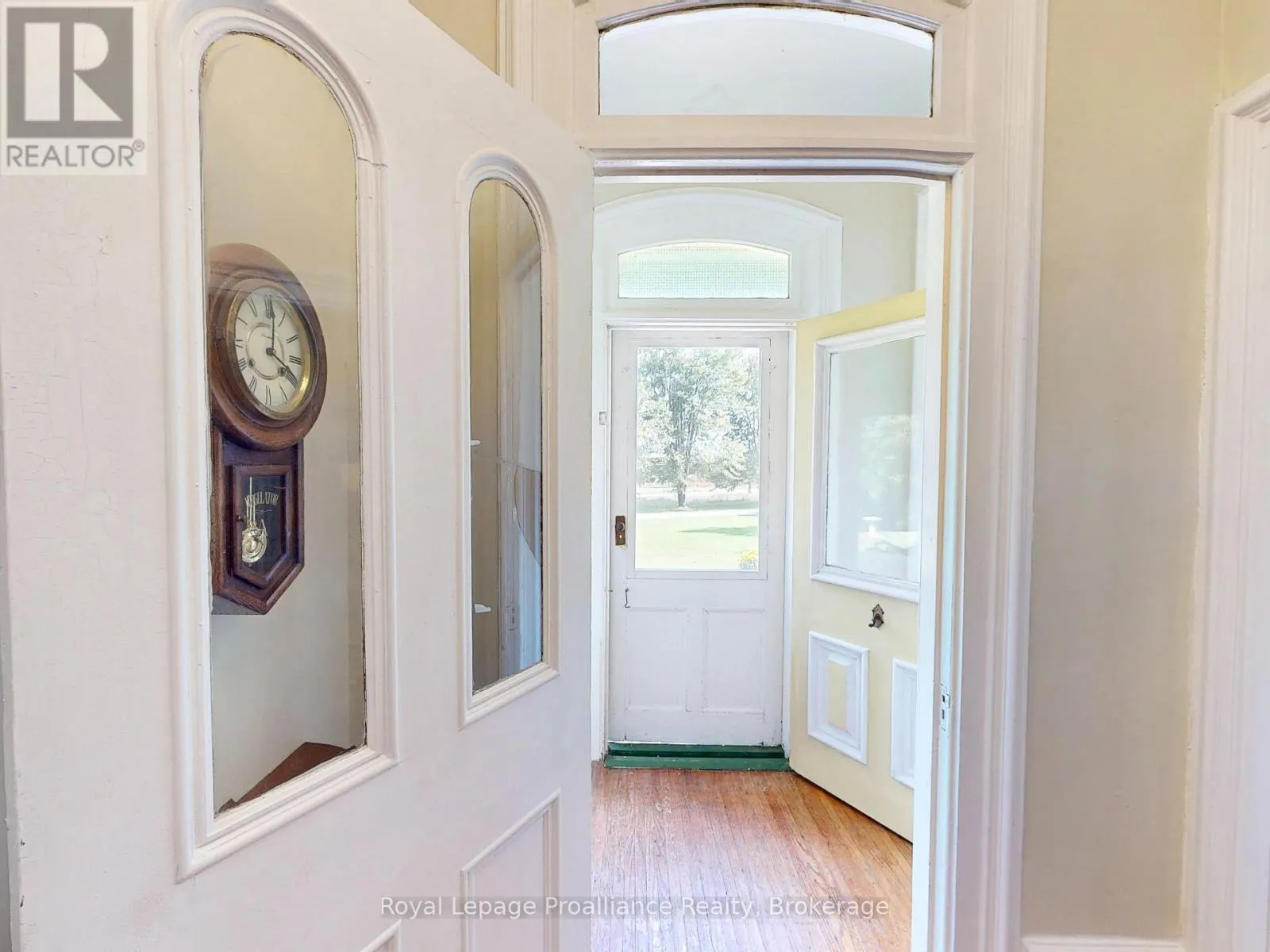 729 FOXBORO-STIRLING ROAD