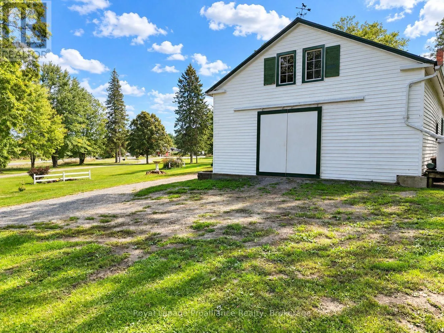 729 FOXBORO-STIRLING ROAD