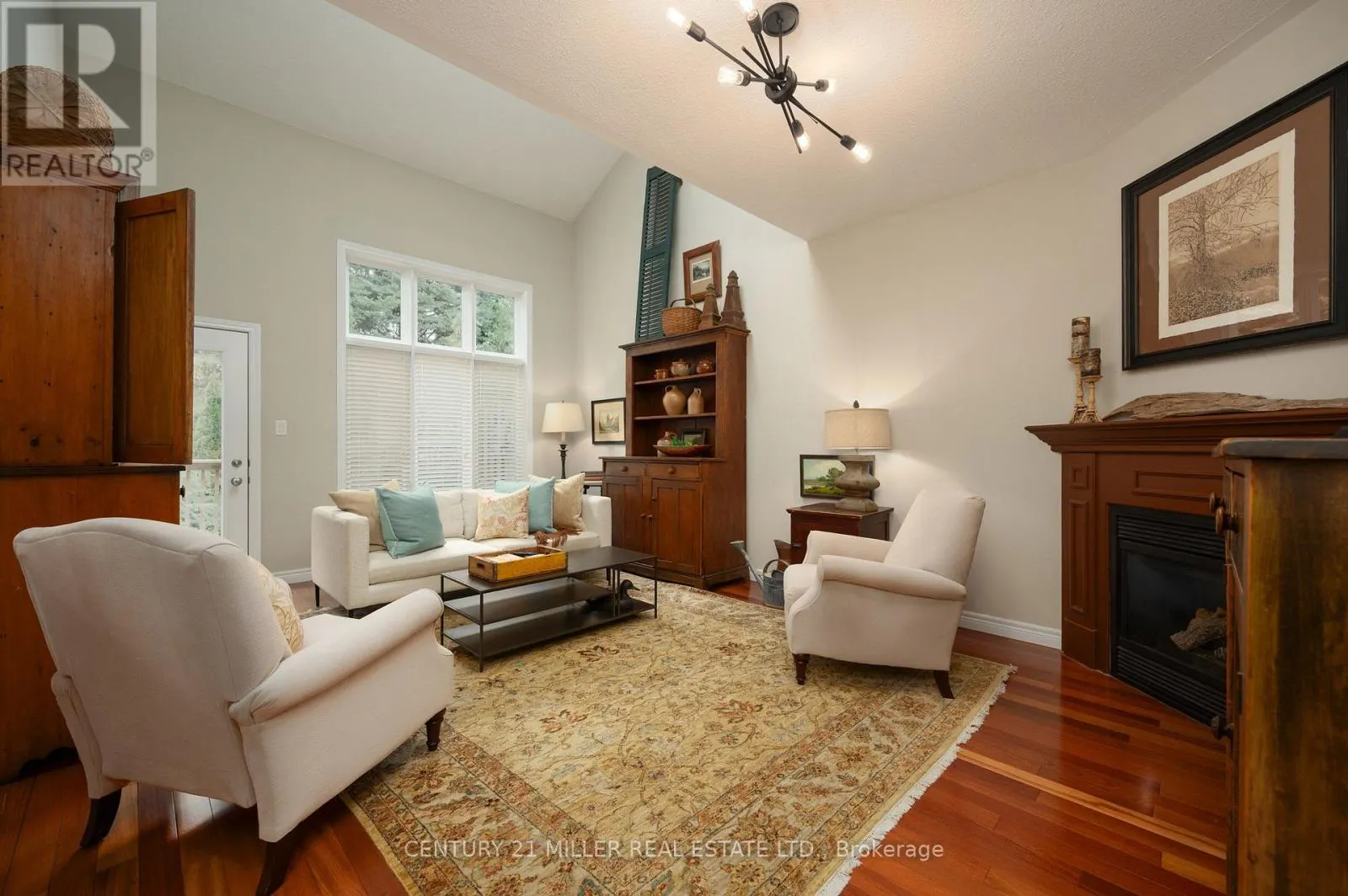 125 RIVERWALK PLACE
