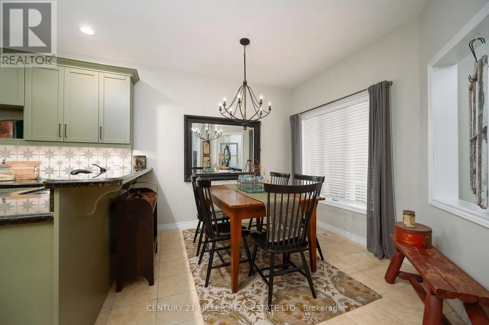 125 RIVERWALK PLACE