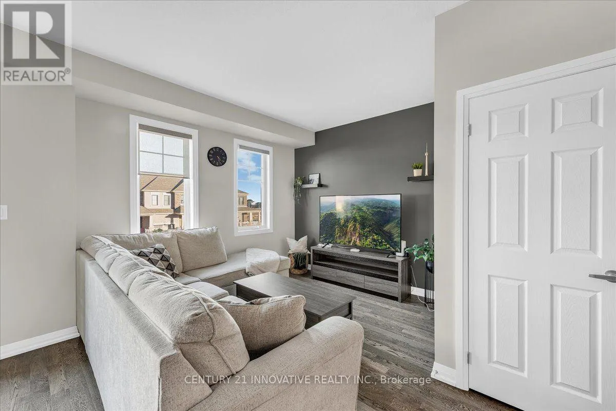 9 GRANVILLE CRESCENT