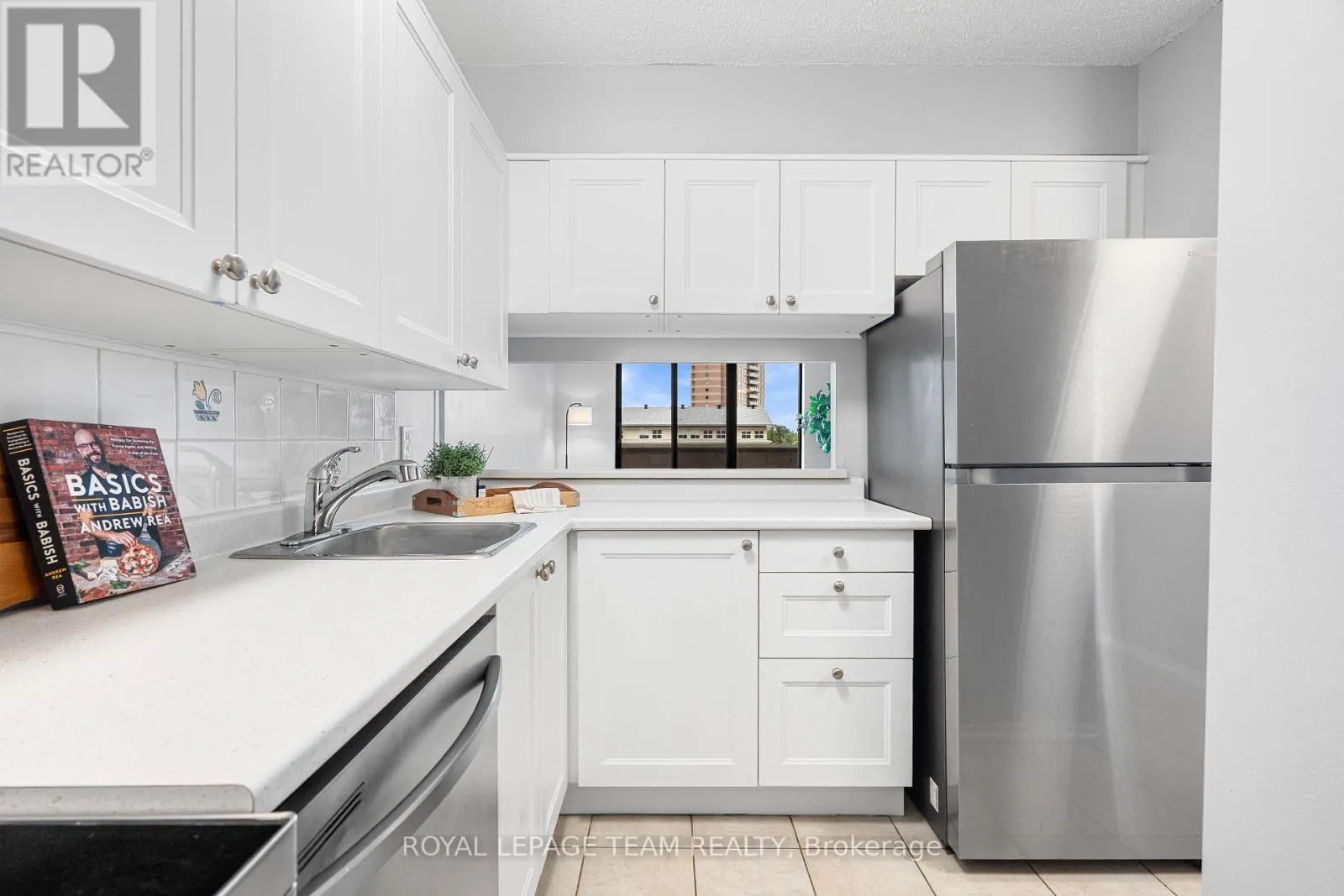 301 - 1180 OHIO STREET