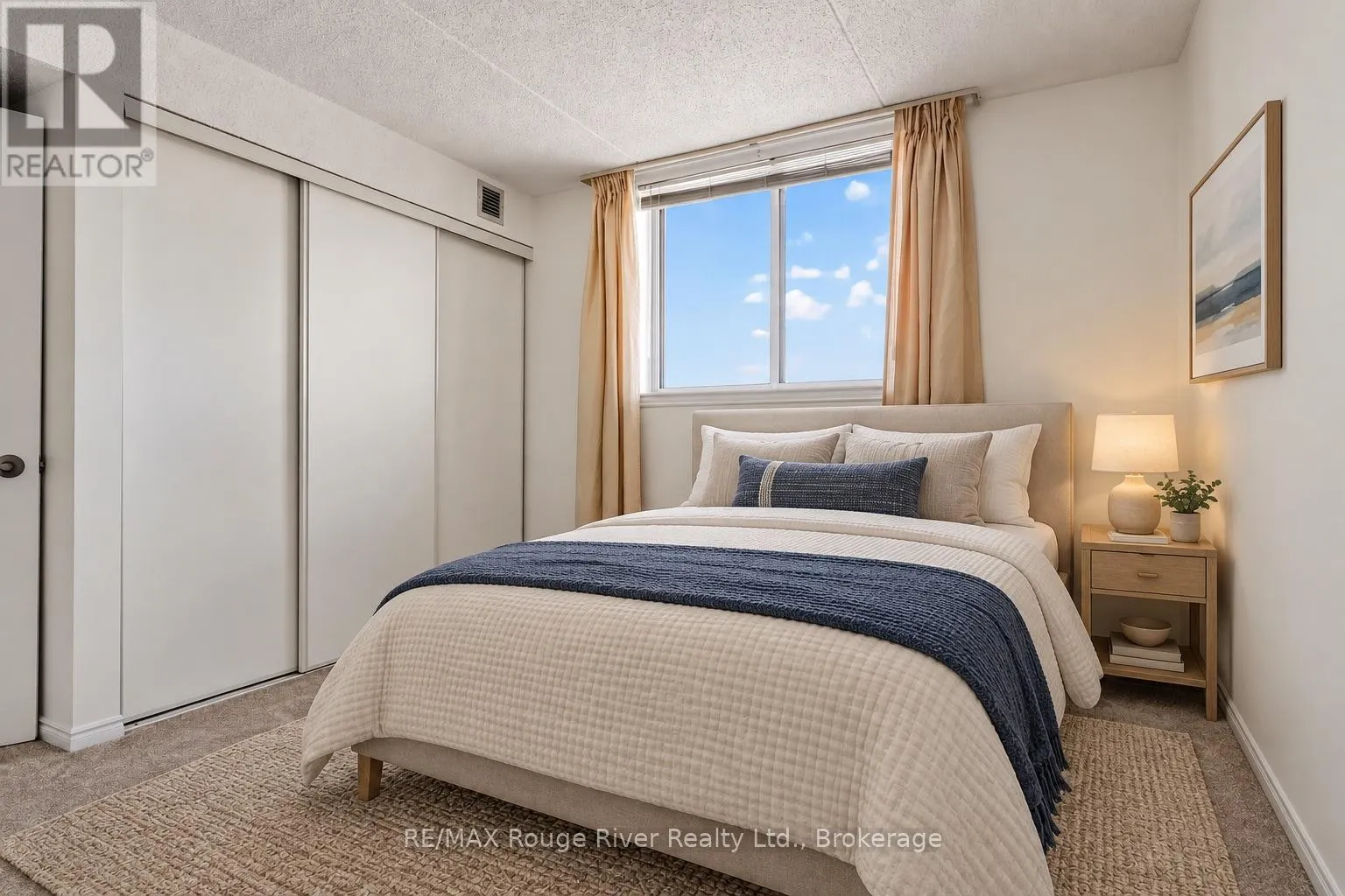 402 - 1 QUEEN STREET #402
