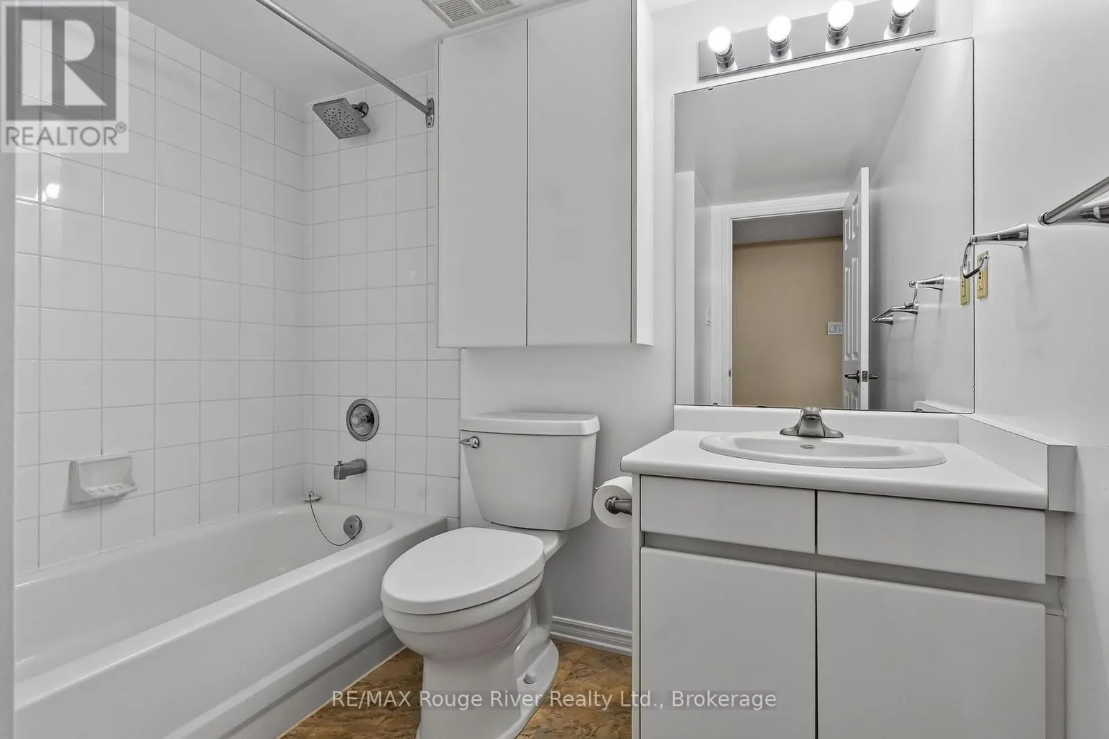402 - 1 QUEEN STREET #402