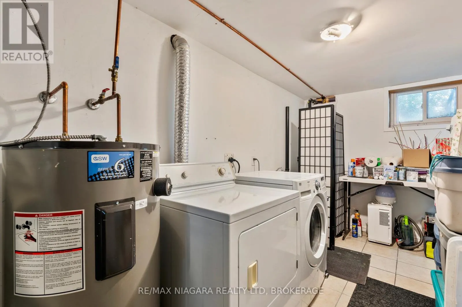 1068 NIAGARA STONE ROAD
