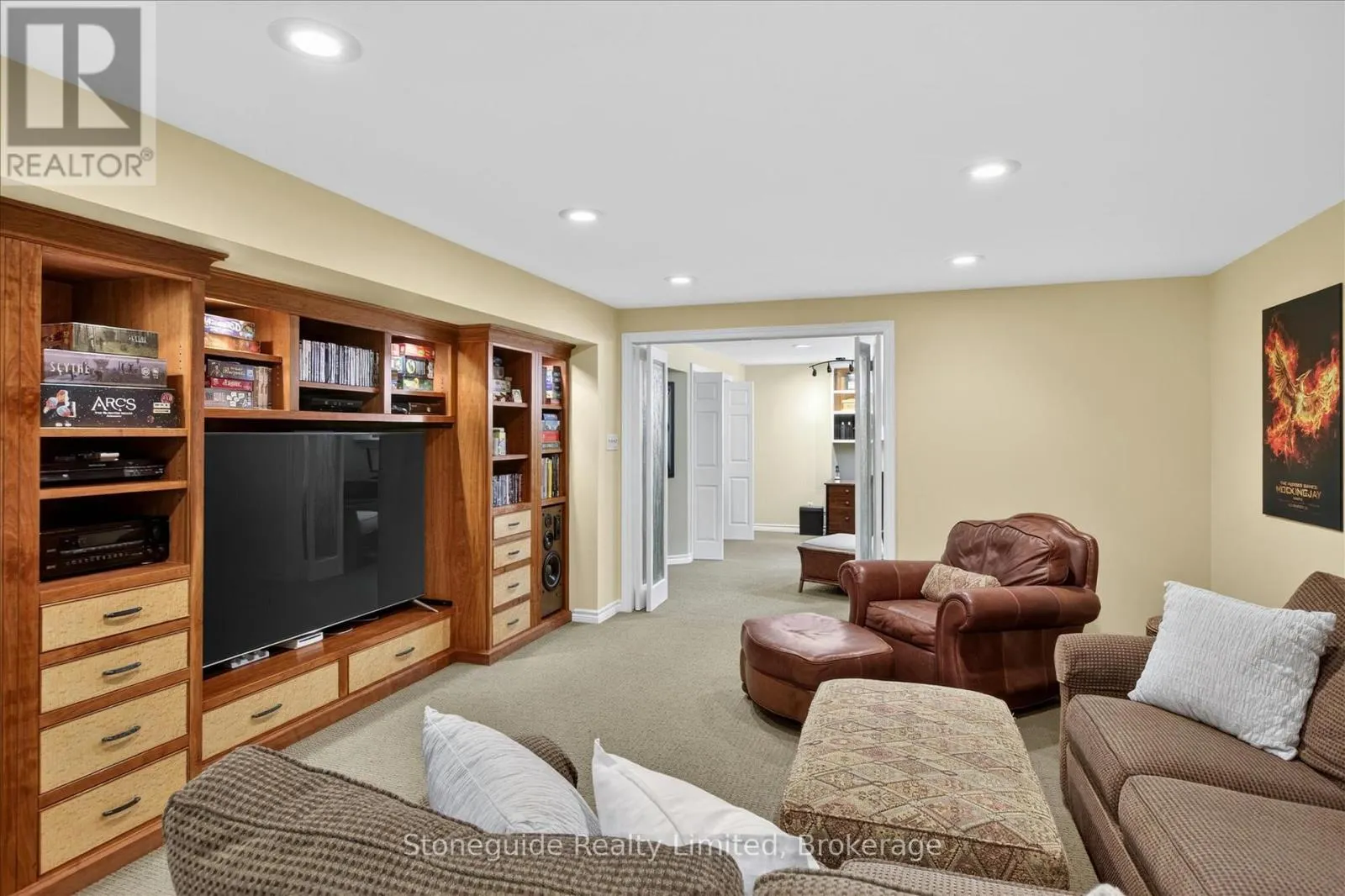 1580 COLLEGE PARK DRIVE