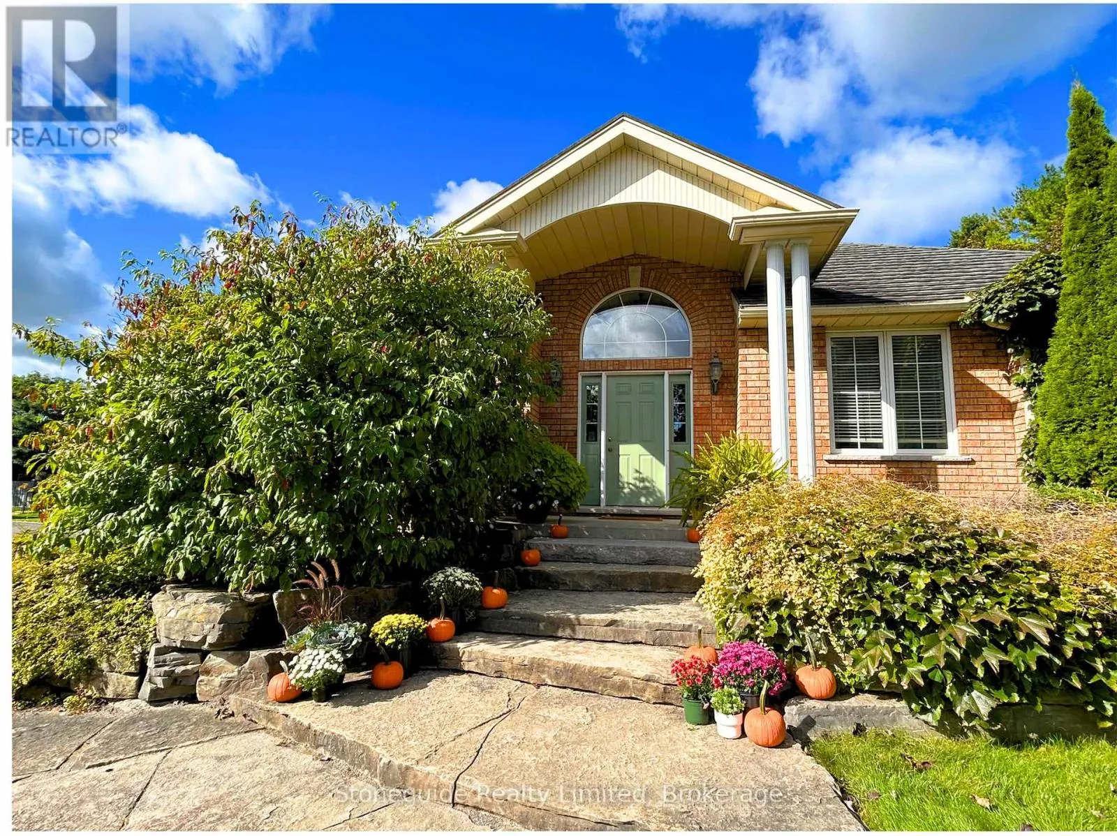 1580 COLLEGE PARK DRIVE