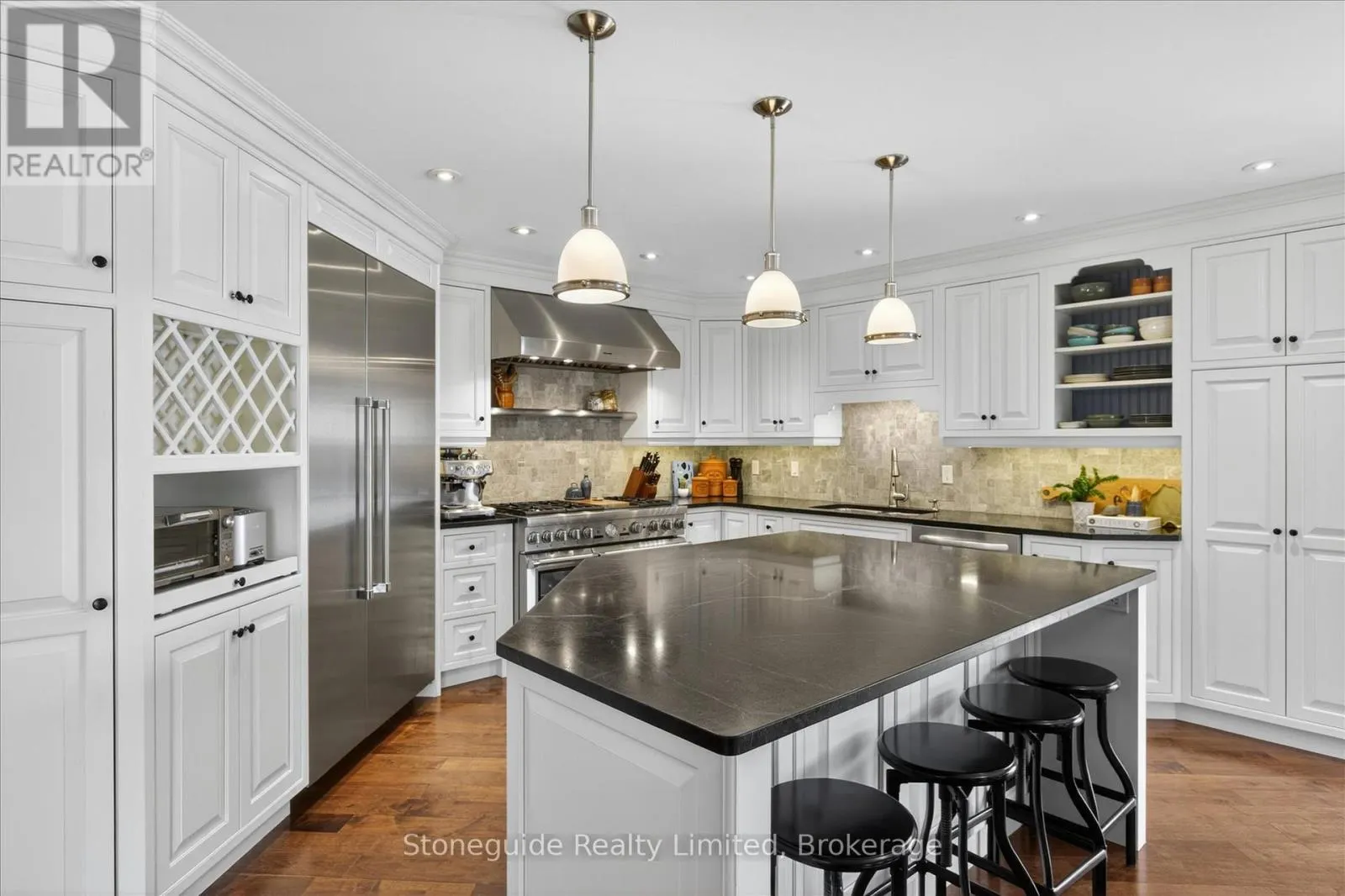 1580 COLLEGE PARK DRIVE