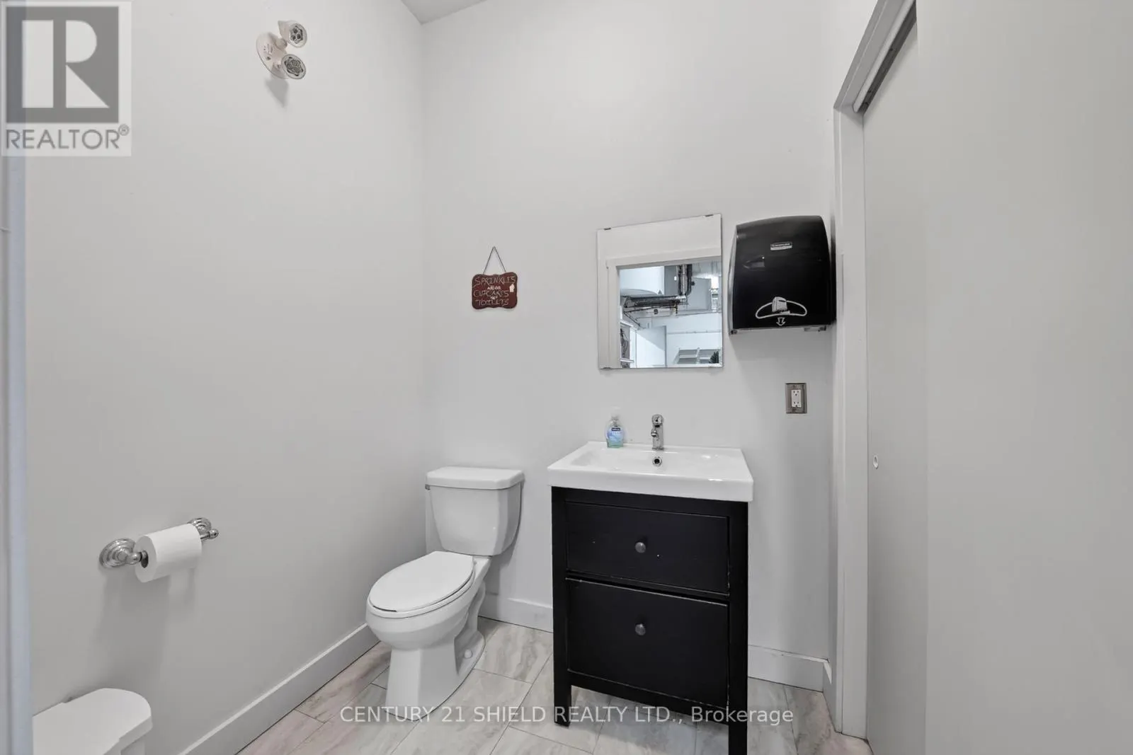 107 - 703 COTTON MILL STREET W