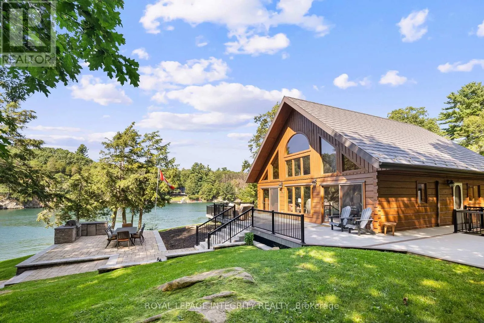 26 WALLACE ISLAND