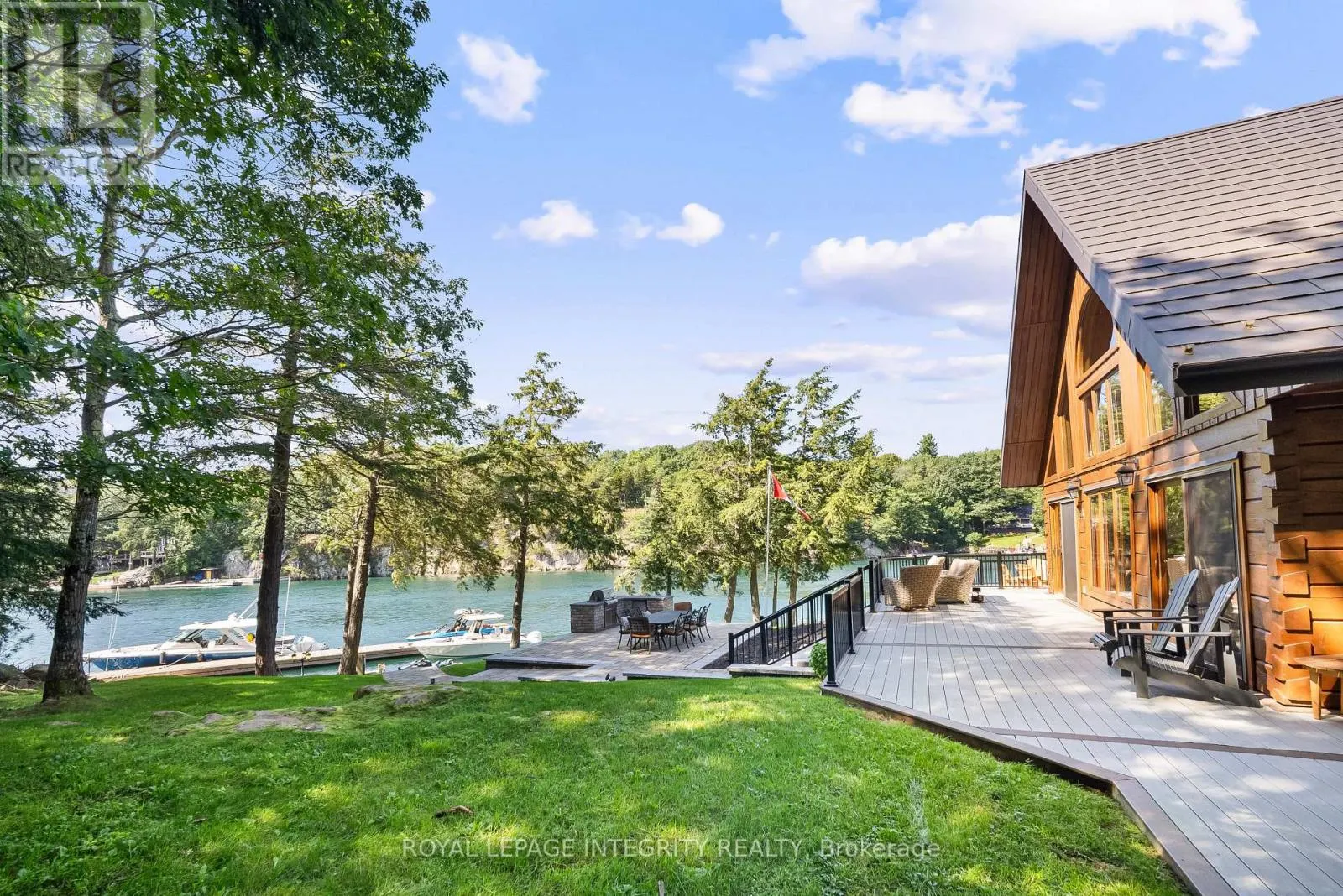 26 WALLACE ISLAND