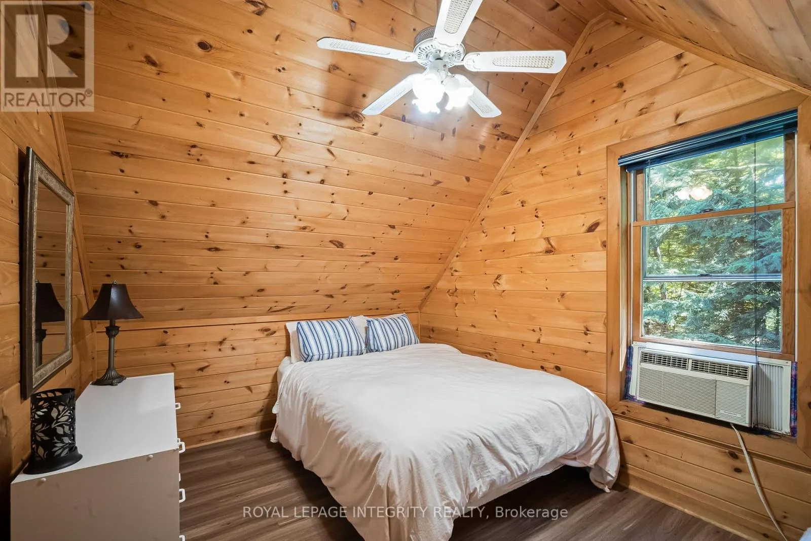 26 WALLACE ISLAND